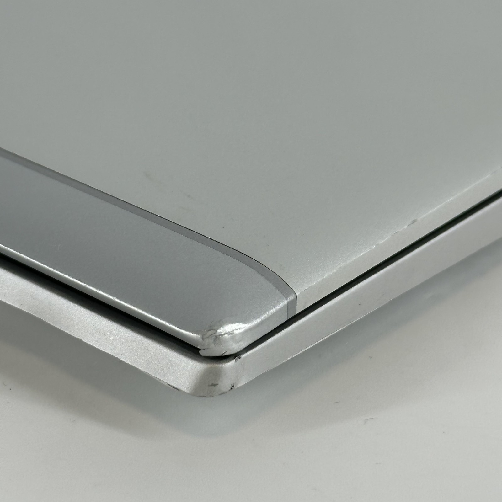 HP Elitebook 840 G8 14 FHD i5-1145G7 2.60GHz 16GB 512GB SSD Good – BENT FRAME