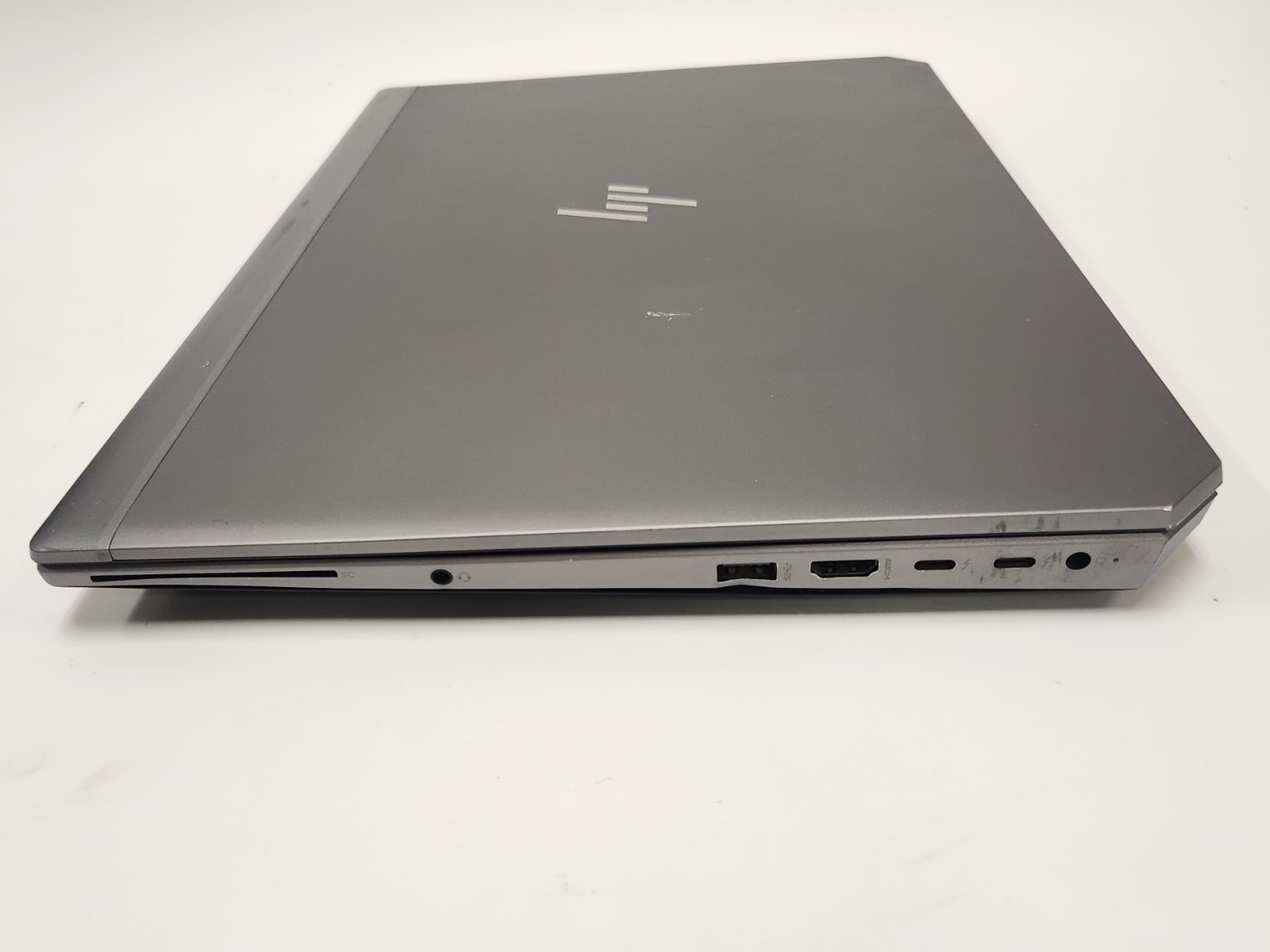 HP ZBook 15 G5 15.6″ i7-8850H 2.6Ghz 32GB RAM 512GB M.2 NVMe P2000 W11P
