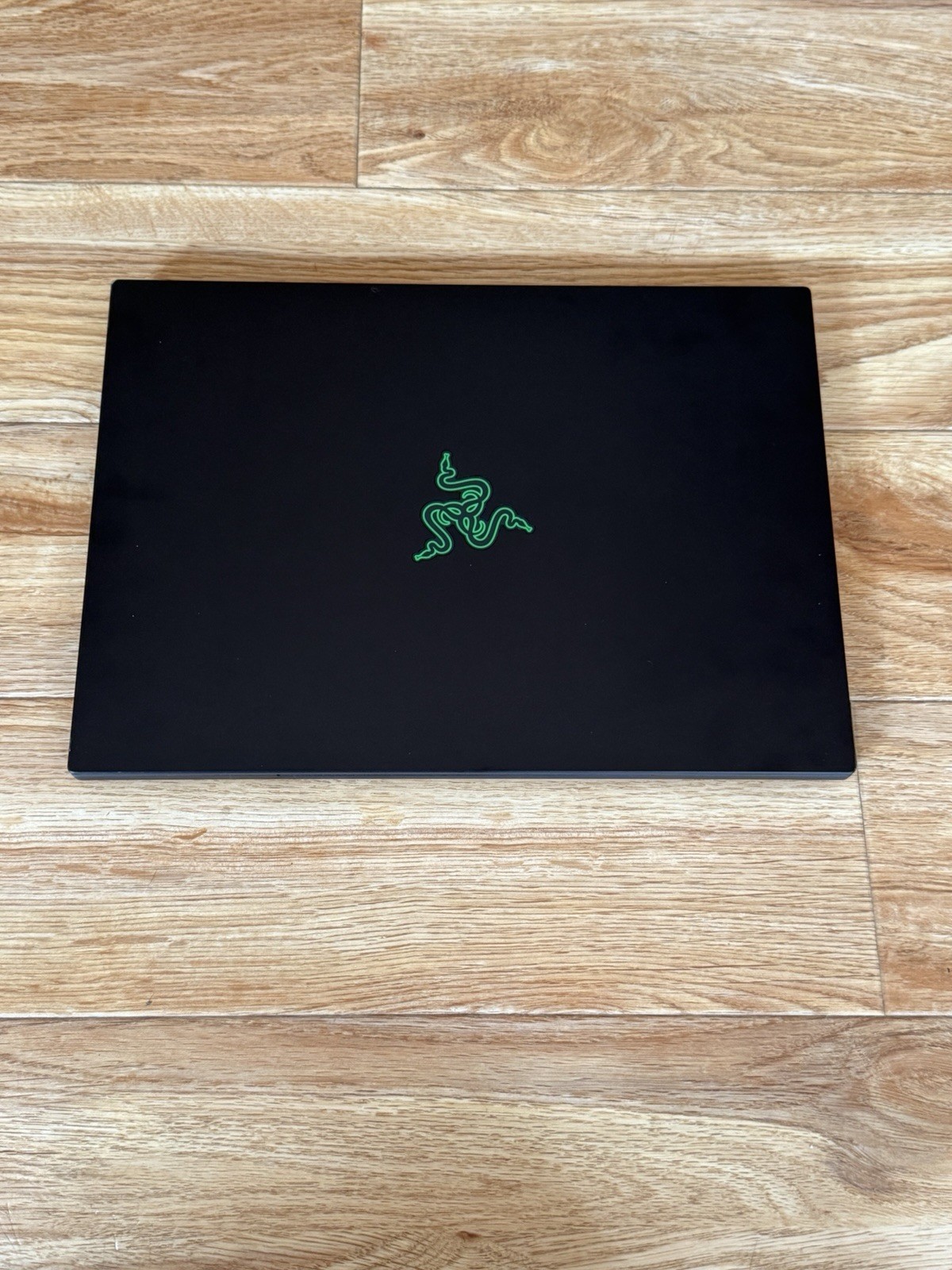 Razer Blade 14 2025 14″ AMD Ryzen AI 9 365 16GB DDR5 1TB SSD RTX 5060 -Open Box