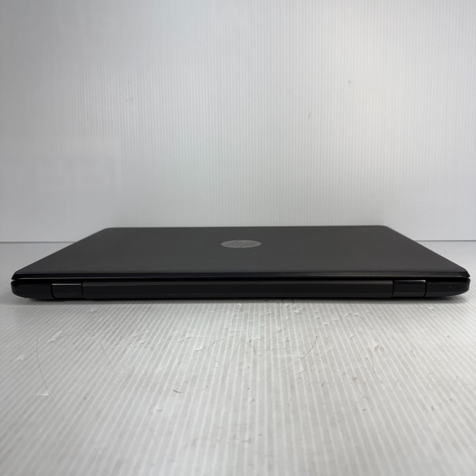 HP 17-bs049dx i5-7200U 17.3″ Windows 11 Laptop 128GB SSD **WEAR SEE PICS