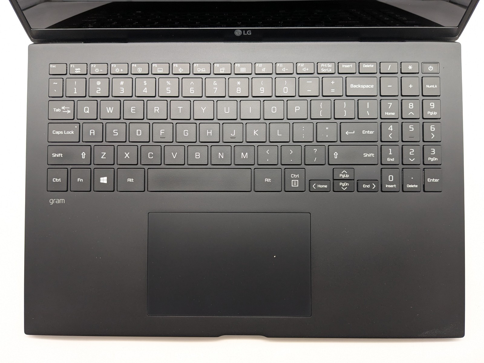 LG Gram 16 16Z90P 16in 2560×1600 i7-1165G7 16GB 1TB SSD Win11 Home