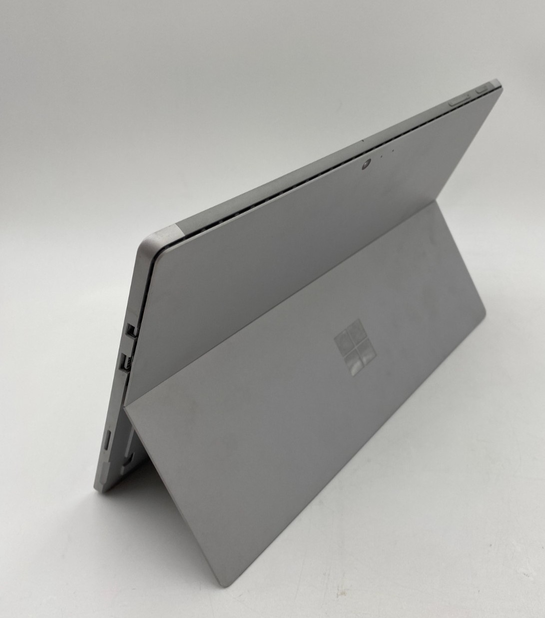 Microsoft Surface Pro 1796 Tablet i5-7300U 128GB SSD 4GB DDR3 Silver B/SEE