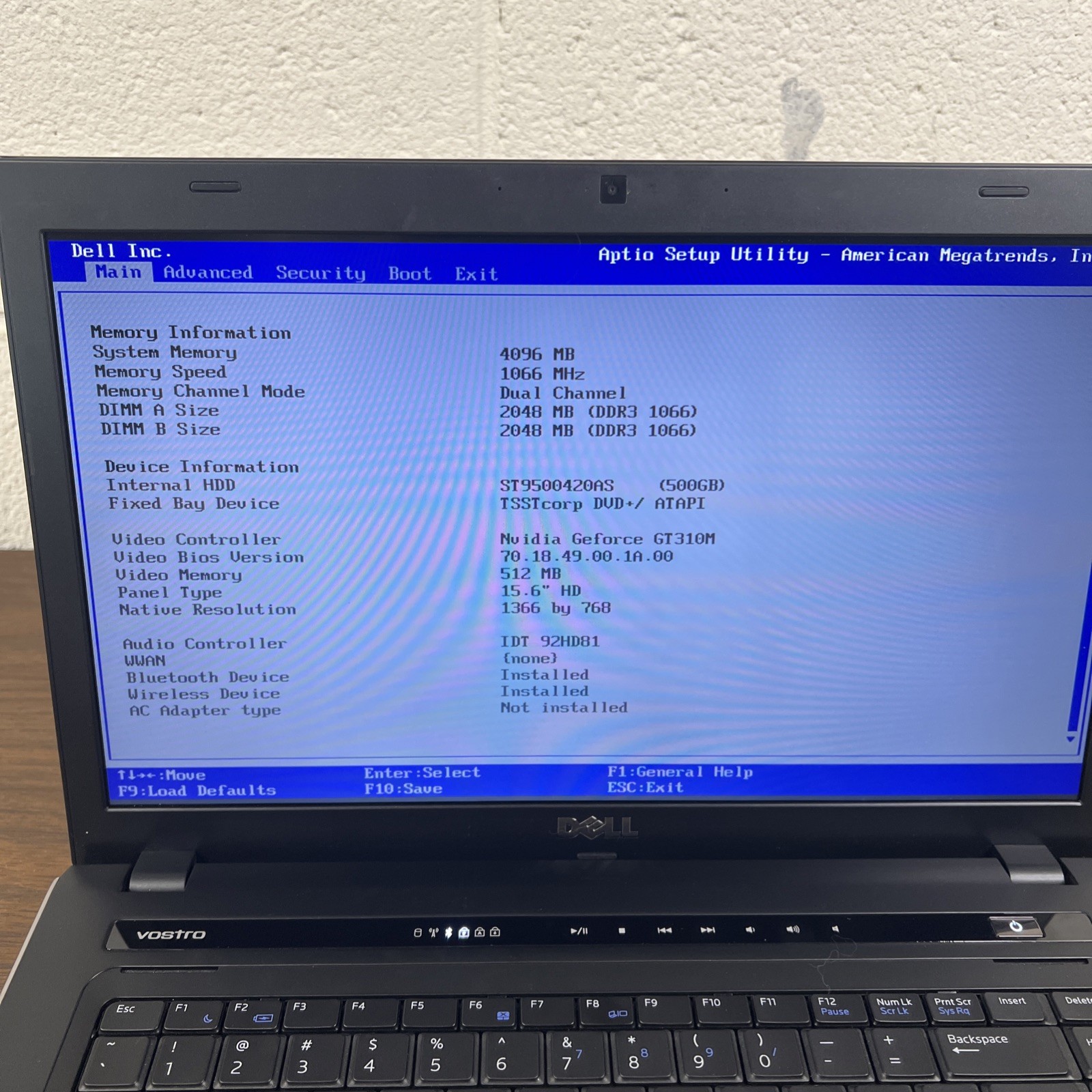 Dell Vostro 3500, Intel Core i5 M560 @ 2.67GHz, 4GB RAM, 500GB HDD, WIN 7 Pro