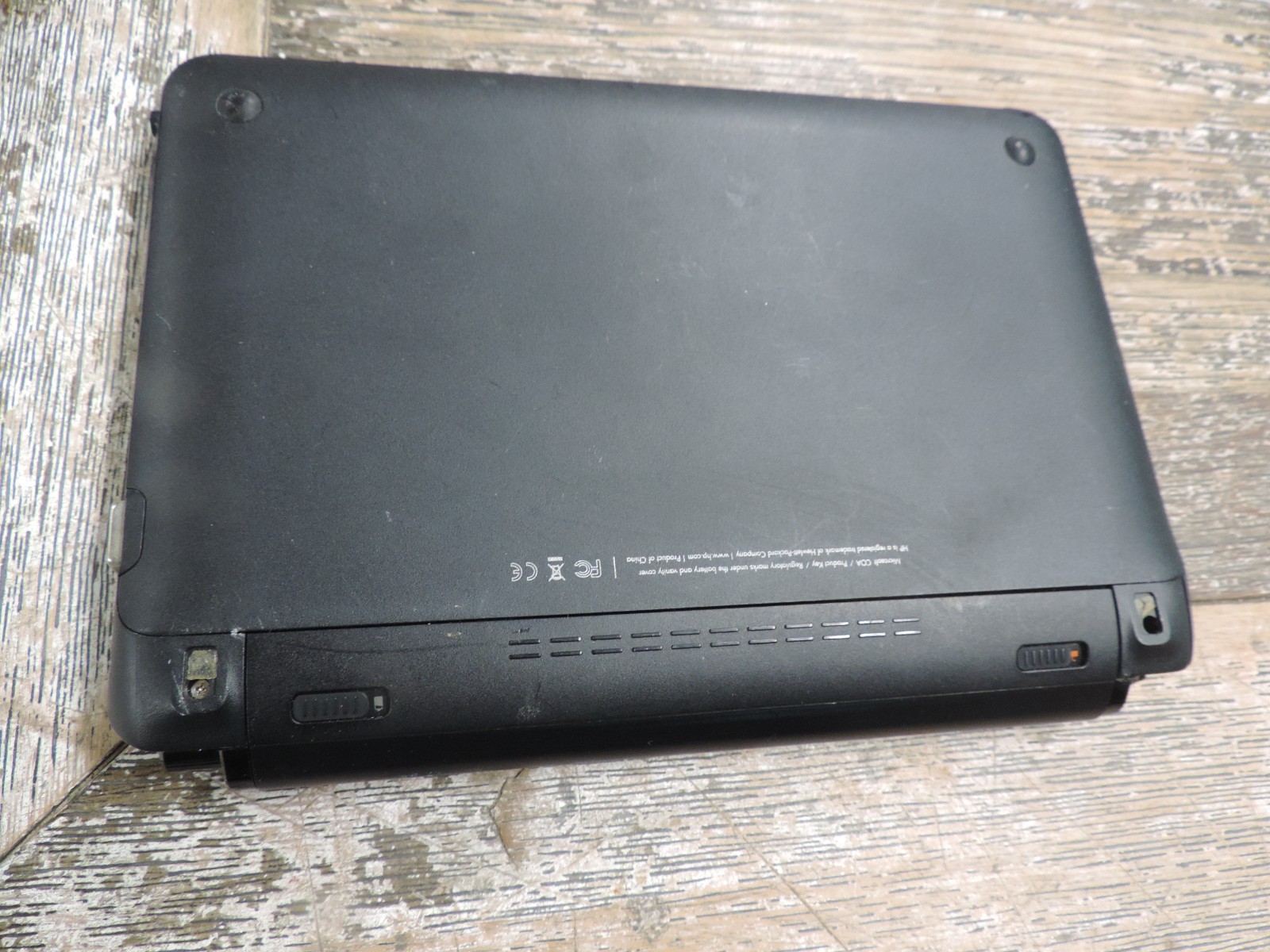 HP Compaq Mini CQ10-600 10.1” Intel Atom 1.66GHz Laptop WINDOWS 7 OEM
