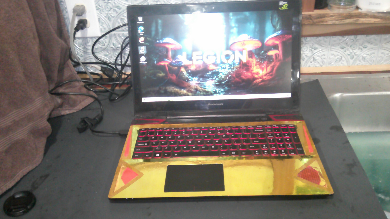 Lenovo Y50-70, TEMPLER i7 4720hq 2.6-3.60ghz,250gb ss,16gb,15.6″hd,