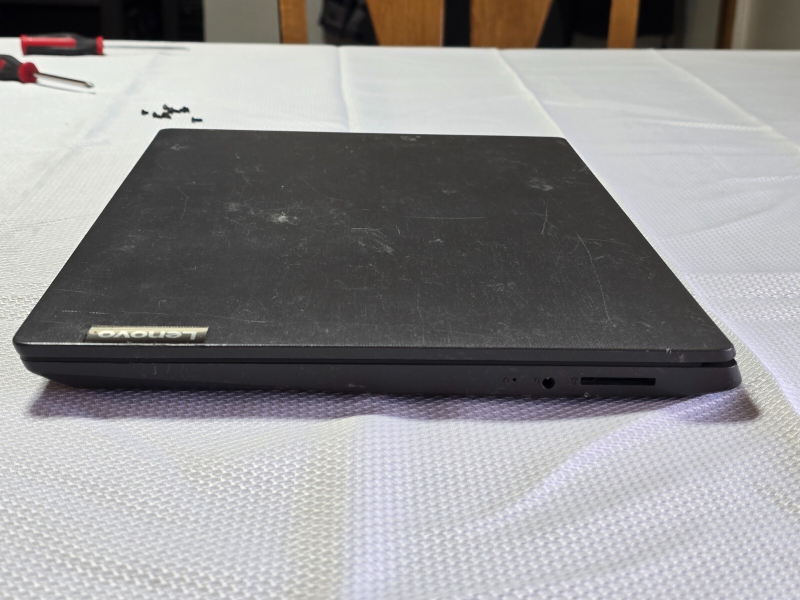 Lenovo V14 IIL 14″ (256GB, Intel Core i3 10th Gen., 1.2 GHz, 8GB) Laptop – Iron