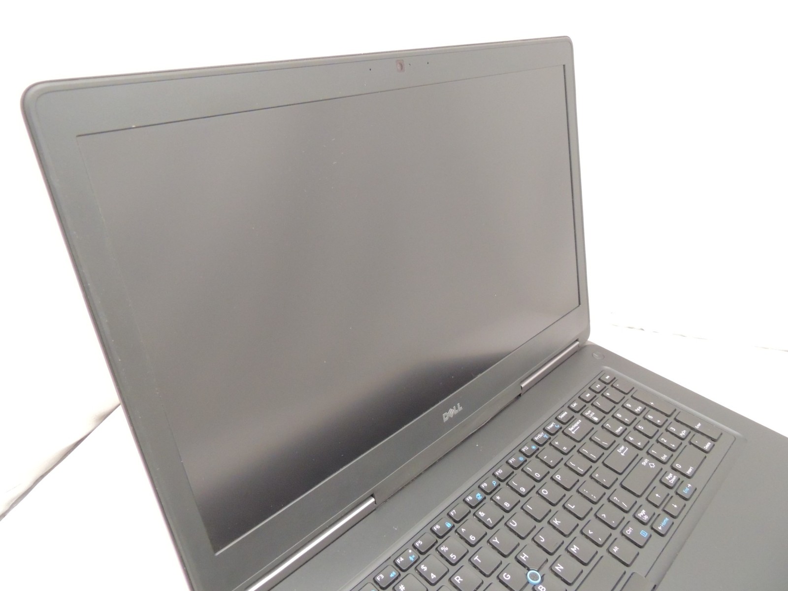 Dell Precision 7510 Core i7 6820HQ 16GB 256GB Nvidia M4000M Laptop -Dent on Lid