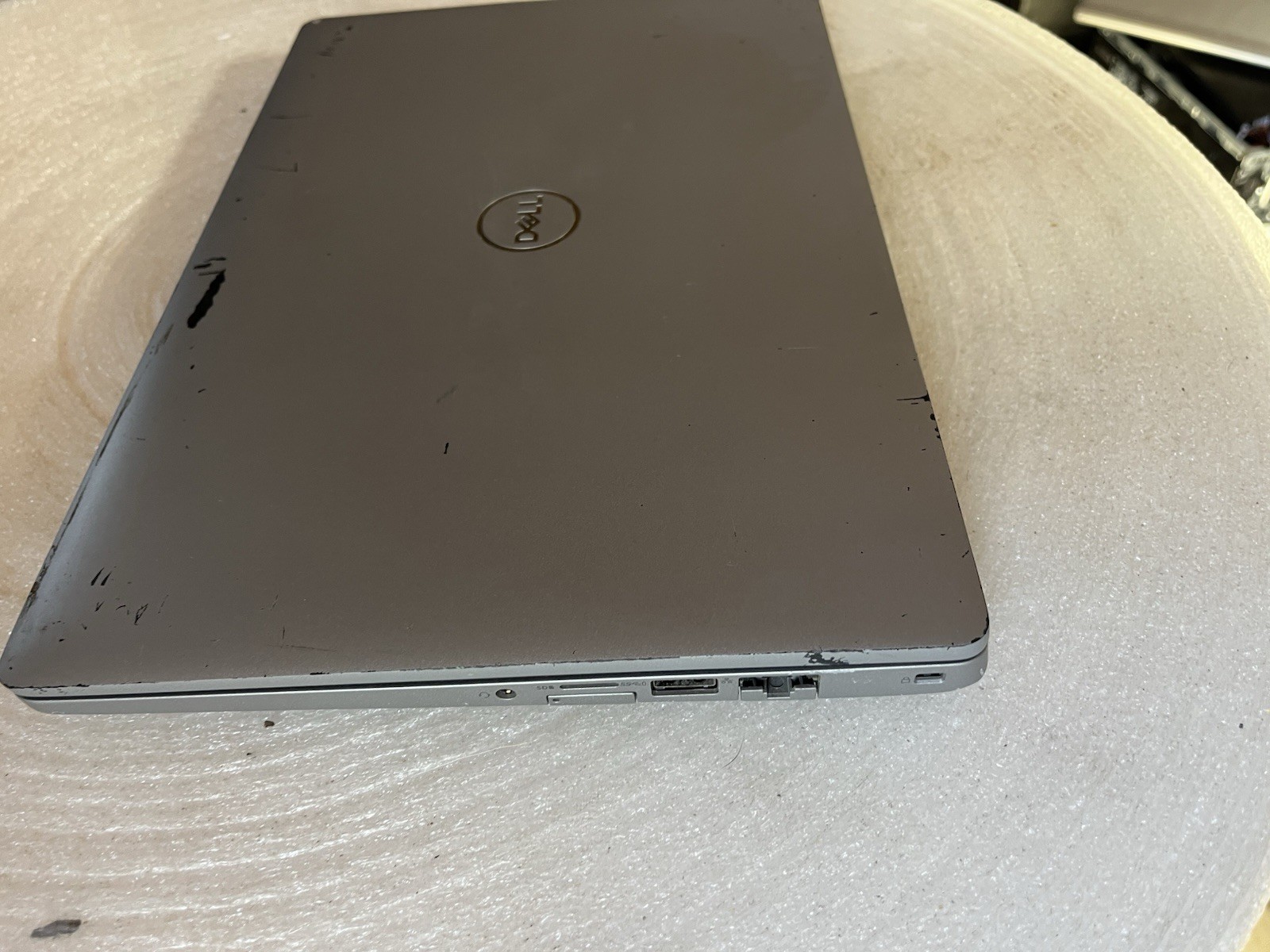 Dell Latitude 5310 i5-10310U 1.70 GHz 8GB RAM 256GB SSD Windows 11