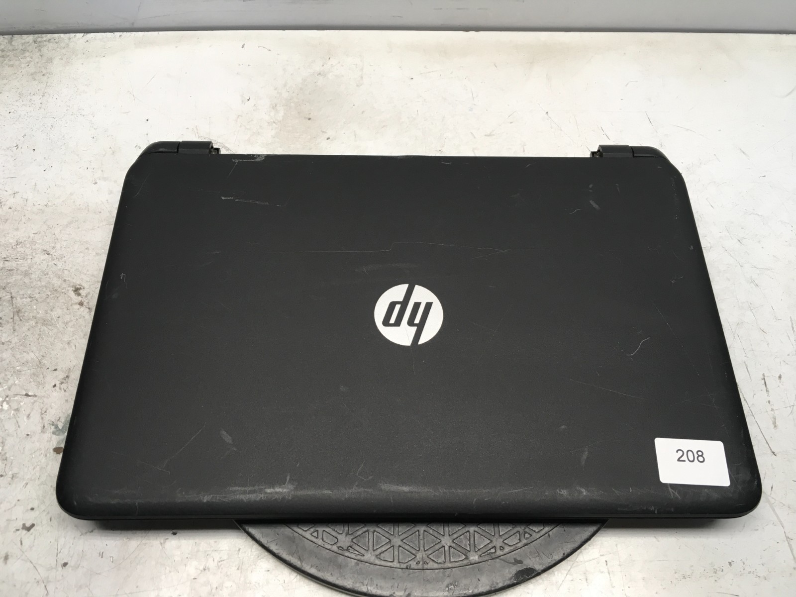 HP 15-F009WM AMD E1-2100 1000MHz 2 GB NO HDD