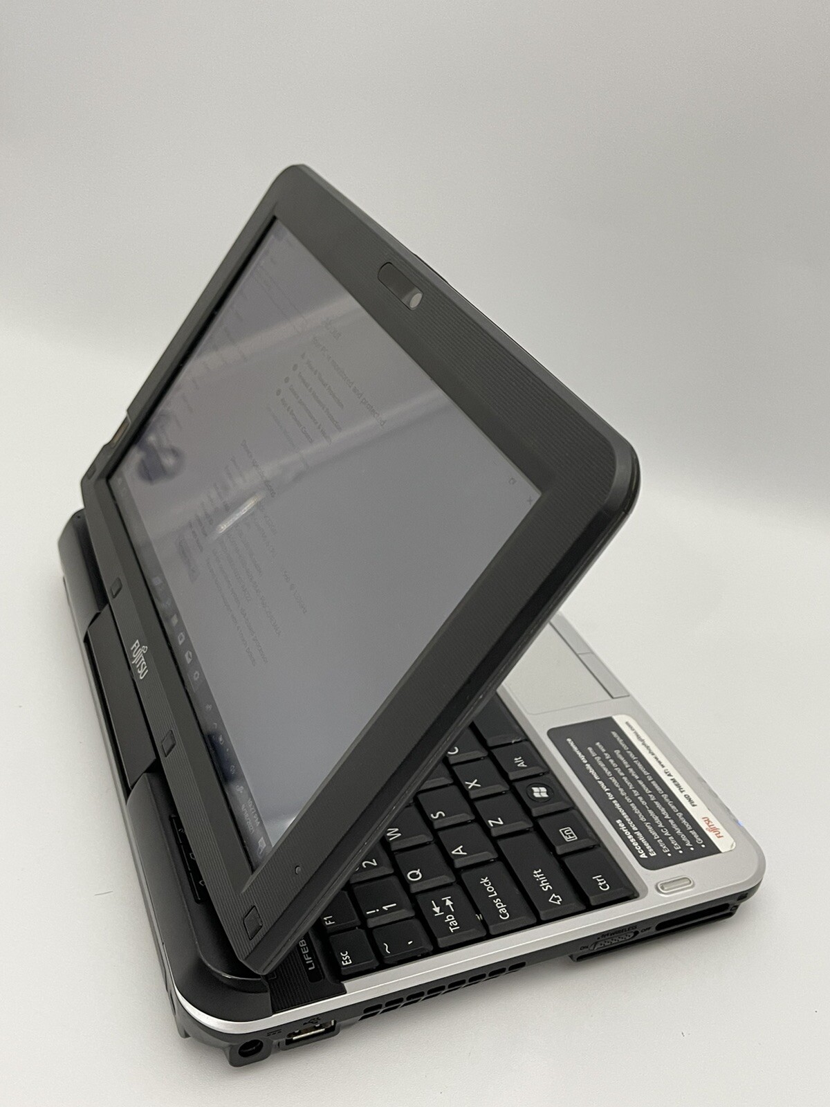 Fujitsu Laptop T Series Intel i5 – 1.33 GHz Windows 10 – 320 HDD