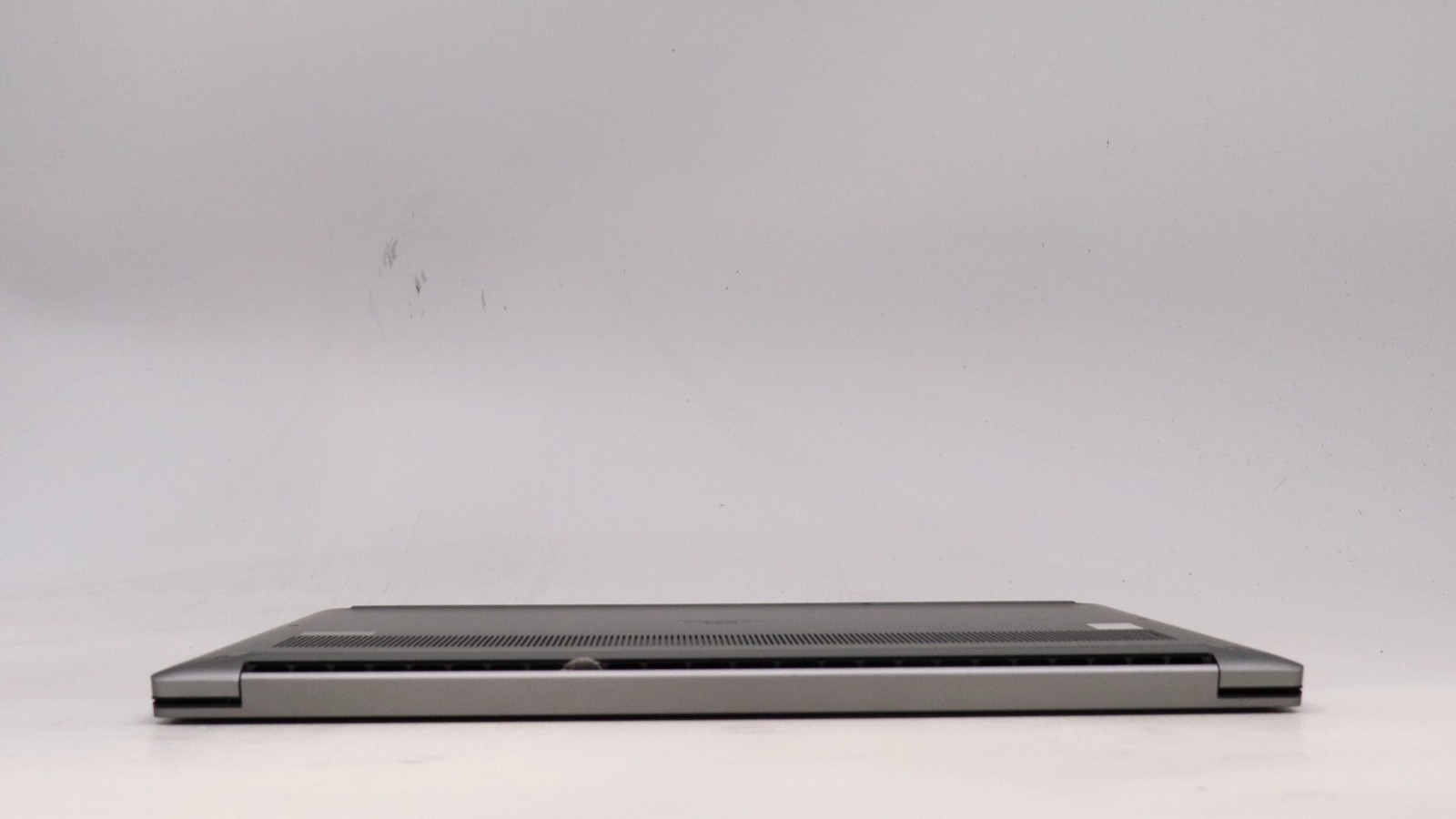 Dell Precision 5570 15″ i5-12600h 16GB 256GB – Good