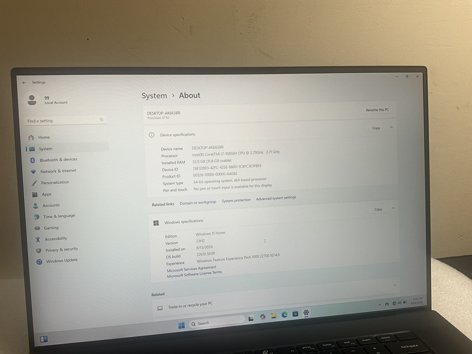 Dell Precision 5750 17″ i7-10850H, 32GB Ram 512GB SSD Windows 11 Home T2000