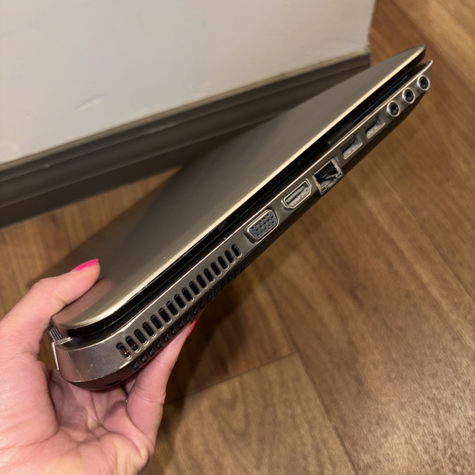 HP pavilion dv6-6c43cl 15.6″ Notebook – i5-2450M 2.50 GHz, 8 GB, no hdd