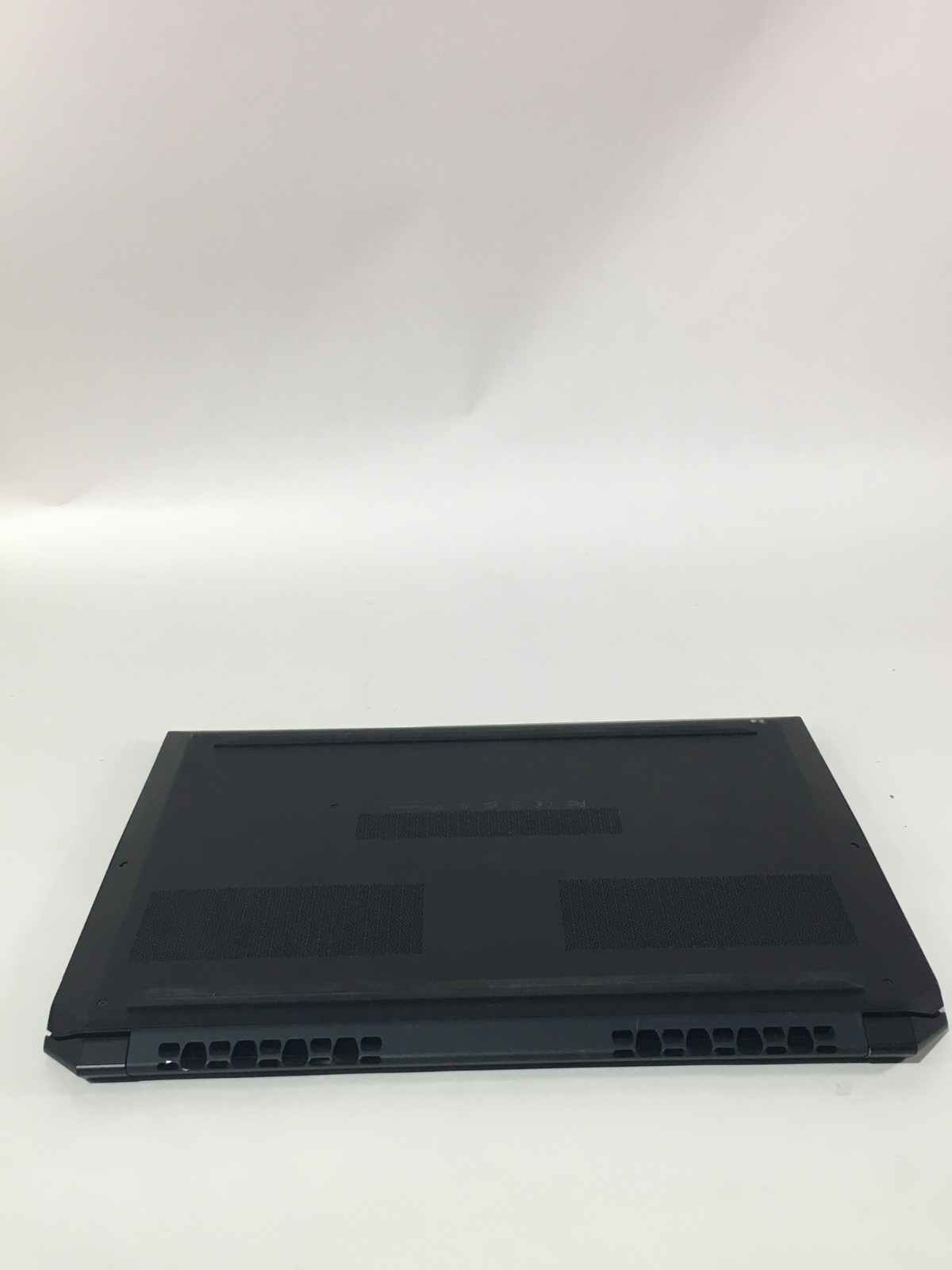 Corsair Voyager A1600 – Ryzen 7 6800HS, Radeon 6800M, 16GB DDR5, 512GB NVMe