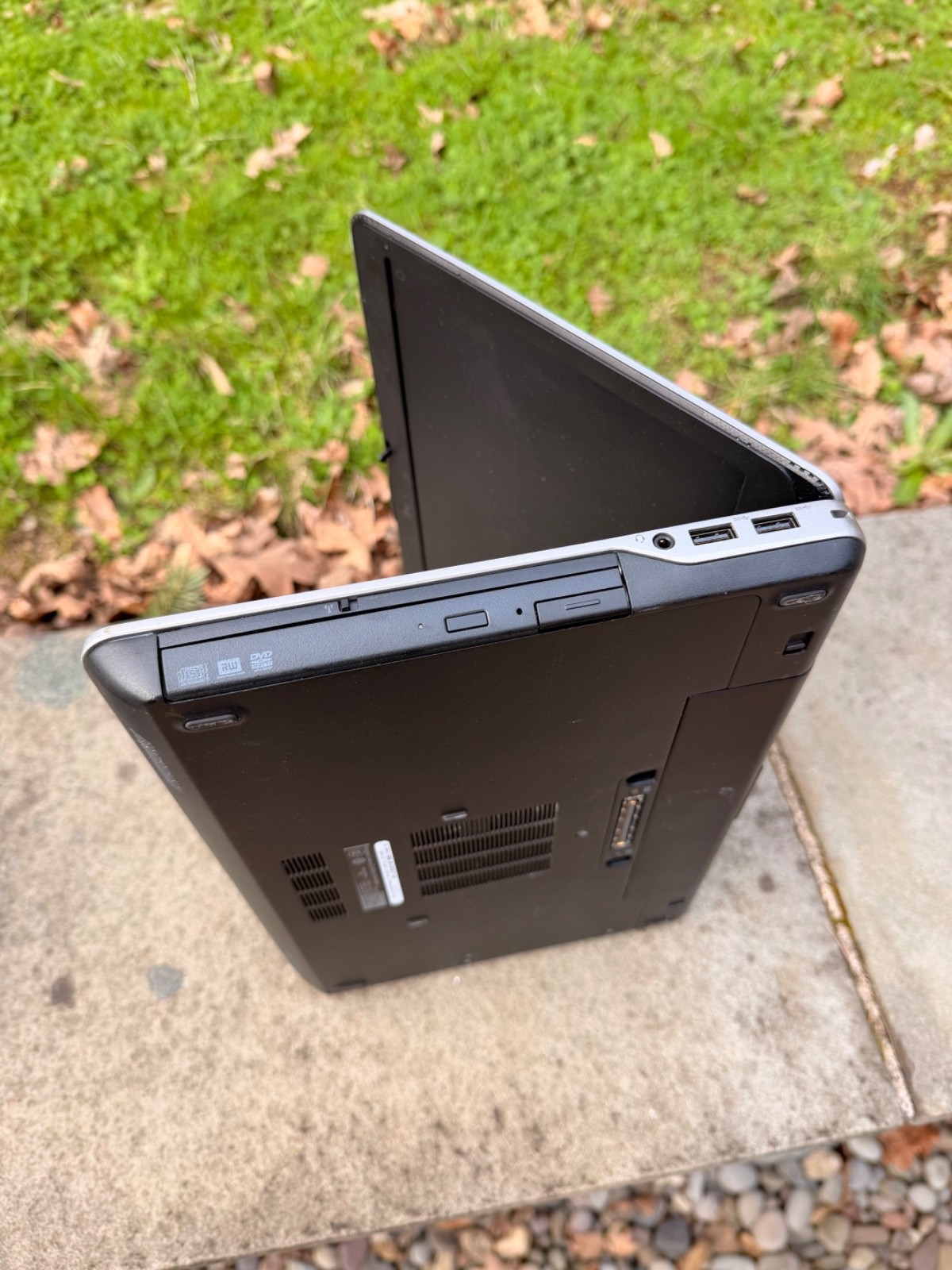 Dell Latitude E6440 14″ Laptop i5-4310M 8GB RAM 250GB SSD MISSING KEY