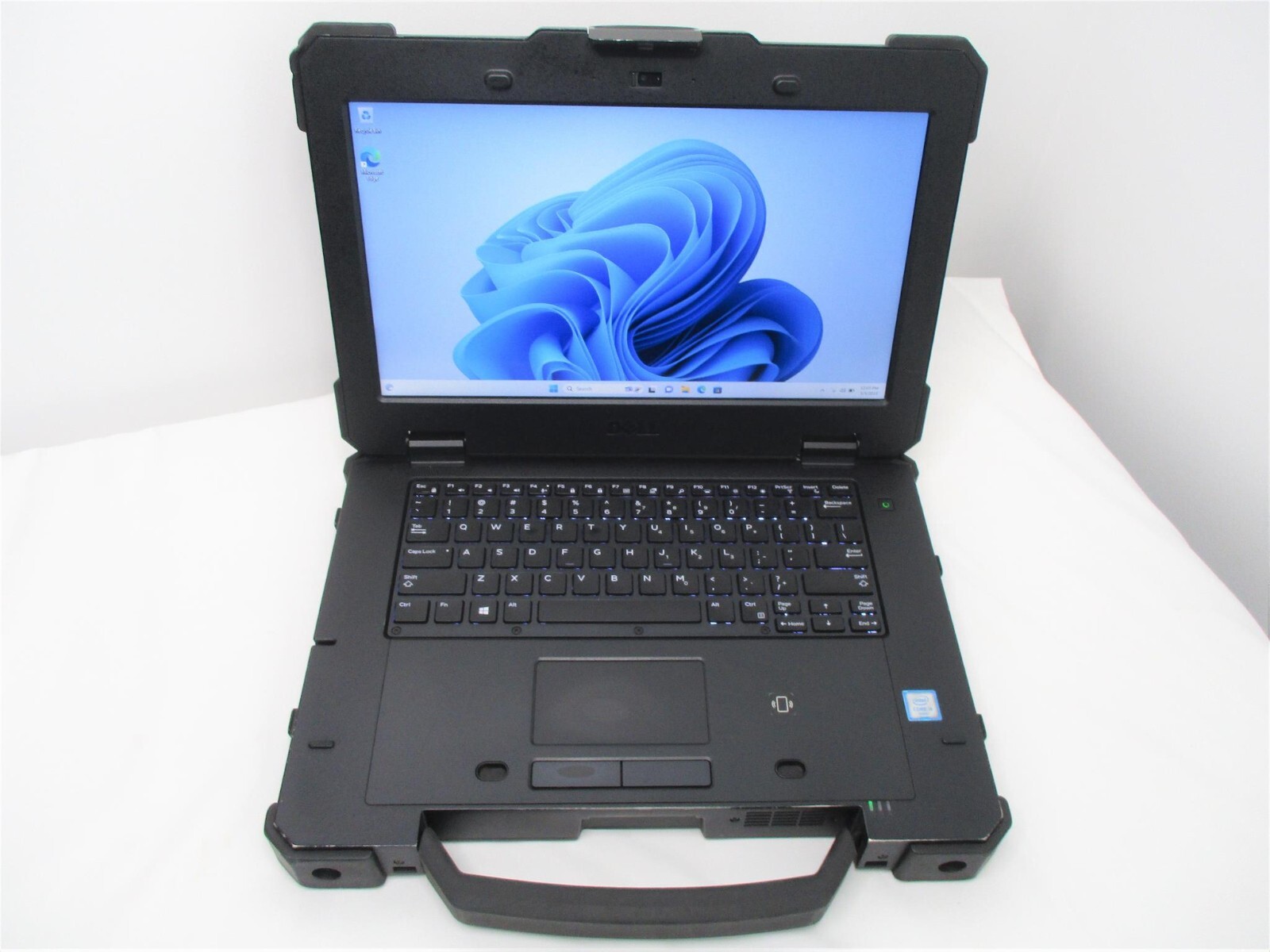 Dell Latitude 14 Rugged Extreme 7414 HD TouchScreen i5-6300U 8GB 512GB DVDR READ