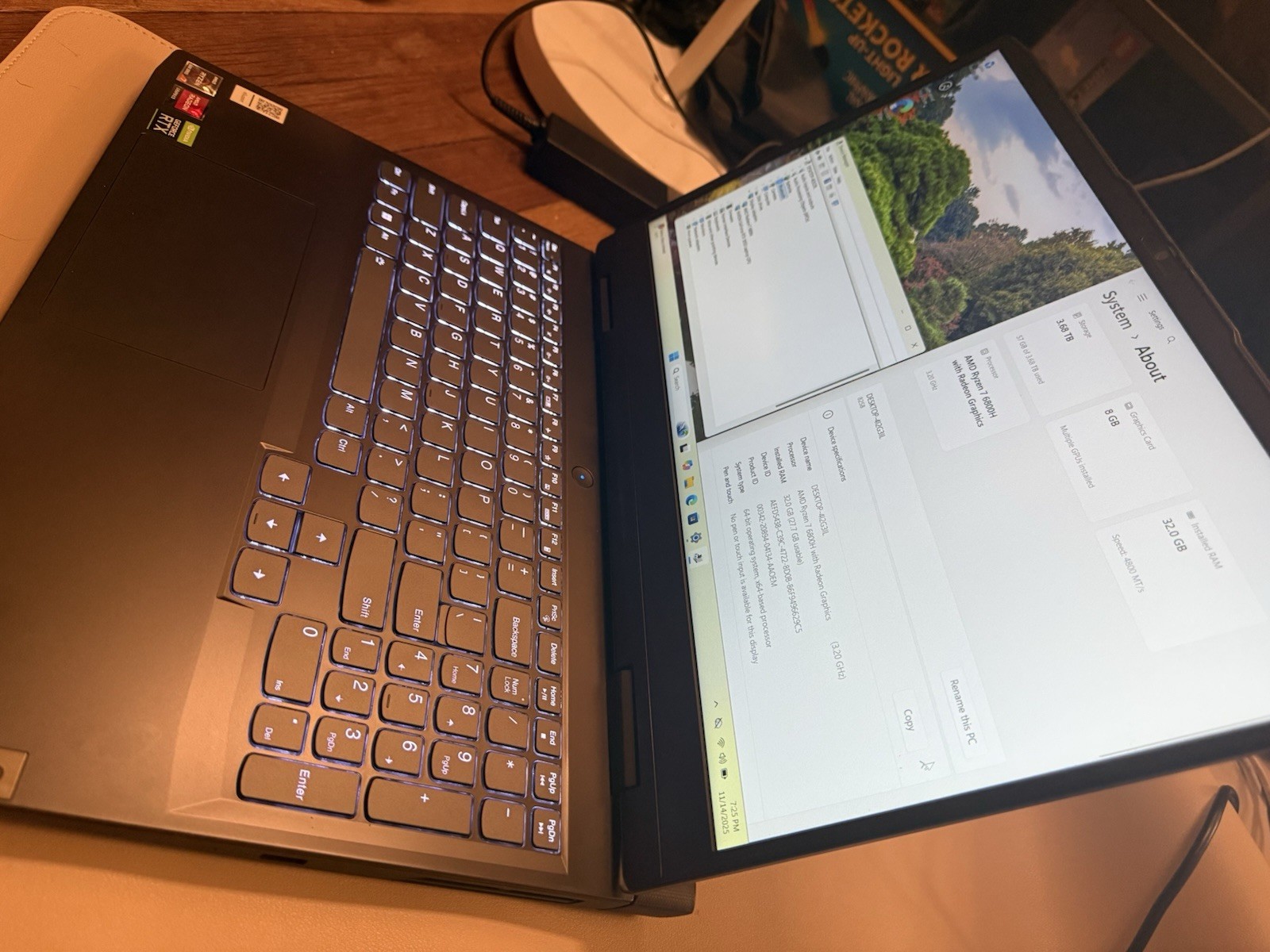 Lenovo IdeaPad Gaming 3 15ARH7 15.6″ 4TB SSD, Ryzen 7 6800H 32gb DDR5 RTX 3050