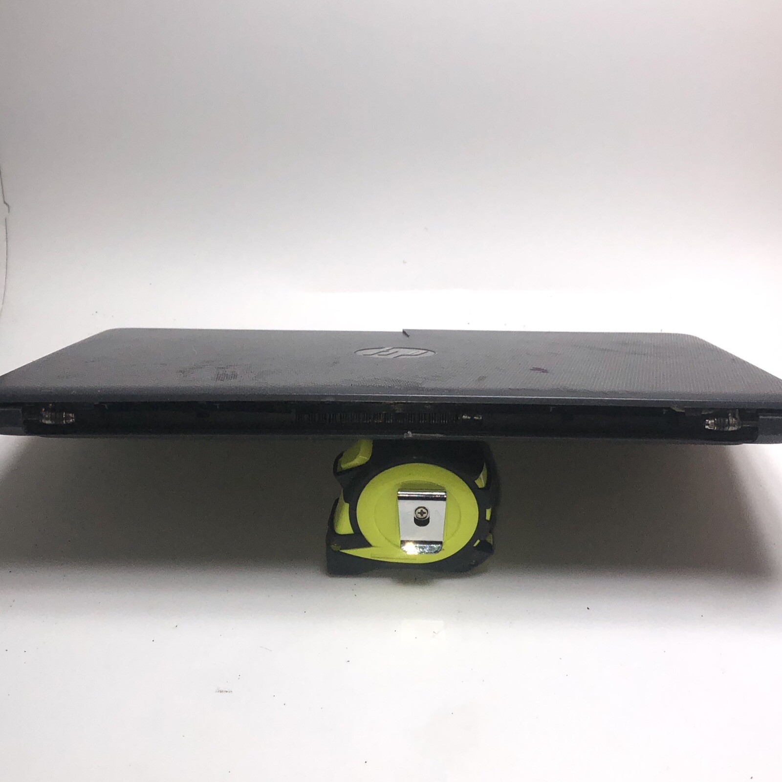 HP 255 G7 AMD E2-9000E 1.50GHZ 4GB ( Not Sure of Model ) For Part Only ( See Pic