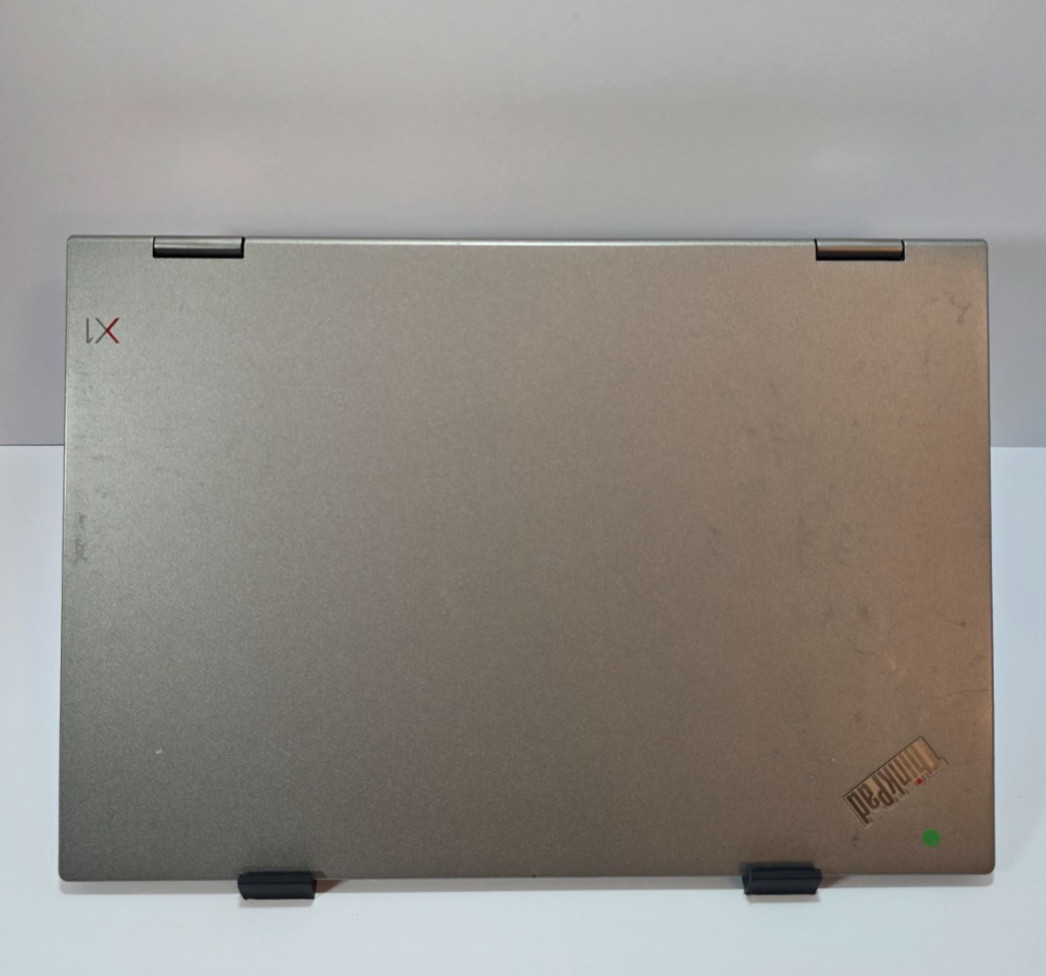 Lenovo ThinkPad X1 Yoga 3rd Gen i7-8650U, 16GB RAM, 512GB NVMe SSD, Charger