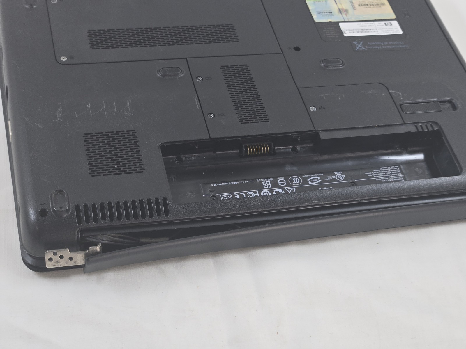 Compaq CQ56 Laptop PC – Windows 7 Home Premium – Intel Processor – Parts Only