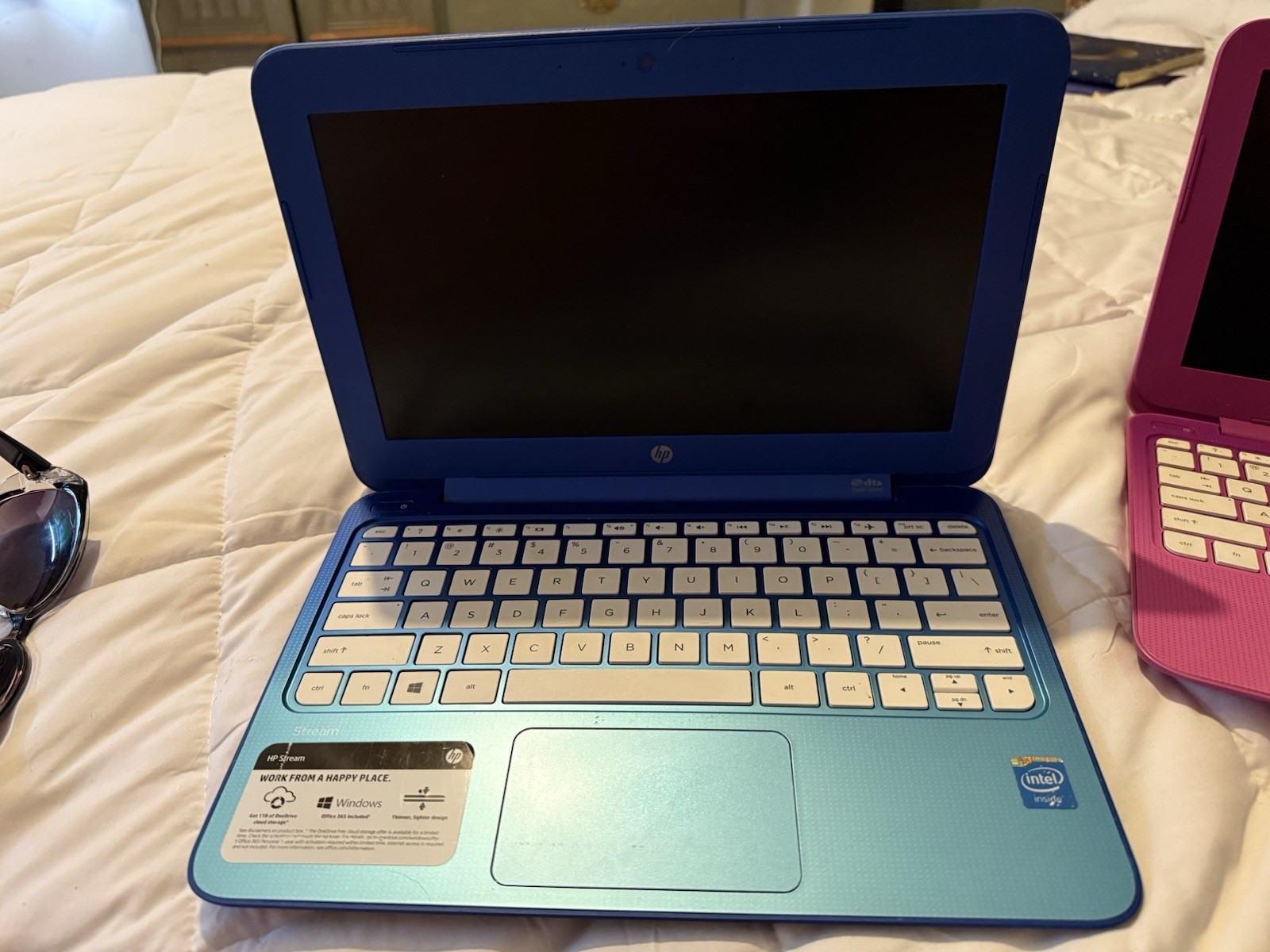 HP Stream Laptop Blue Two Toned Color