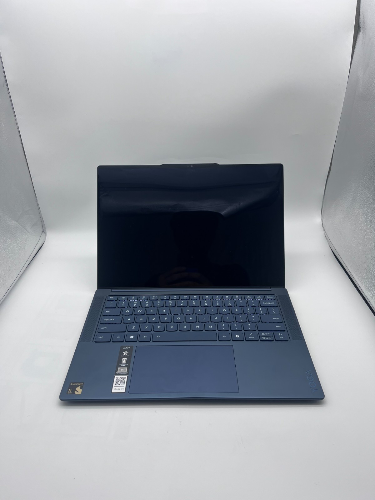 Lenovo Yoga Slim 7x Copilot+ PC 14.5″ OLED Snapdragon X Elite 16GB 512GB