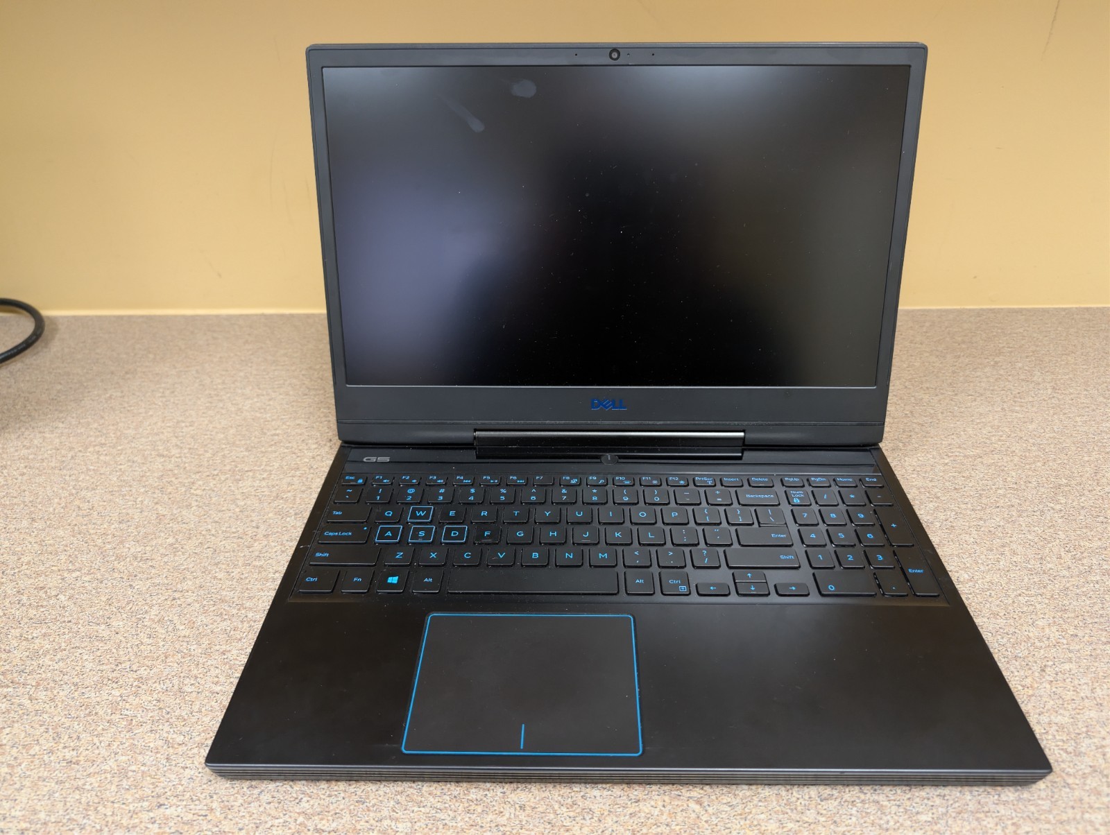 Dell Gaming Laptop G5 5590 – Intel i7-9750H, 16GB RAM, Geforce 2060, 512GB