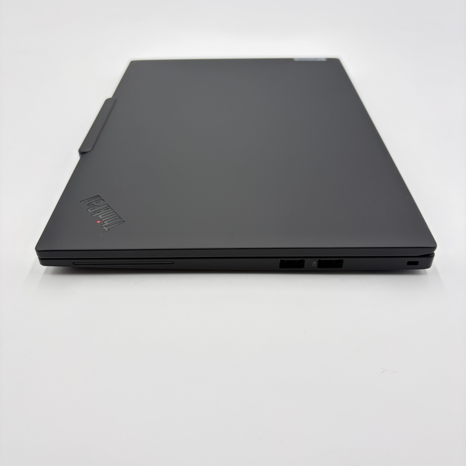 Lenovo ThinkPad T14s Gen 5 14″ Laptop- Ultra 5 135U 16GB RAM 512GB SSD WRTY 2029