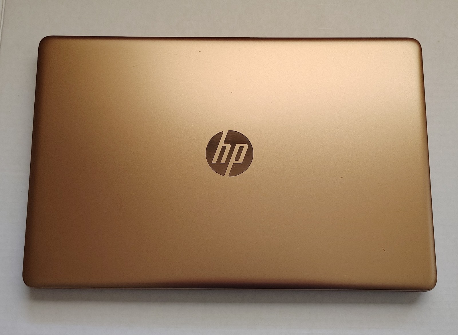 HP 15.6″ Touch Laptop with DVD-RW RYZEN 5 3500U 240GB SSD 12GB RAM Win 11 Copper