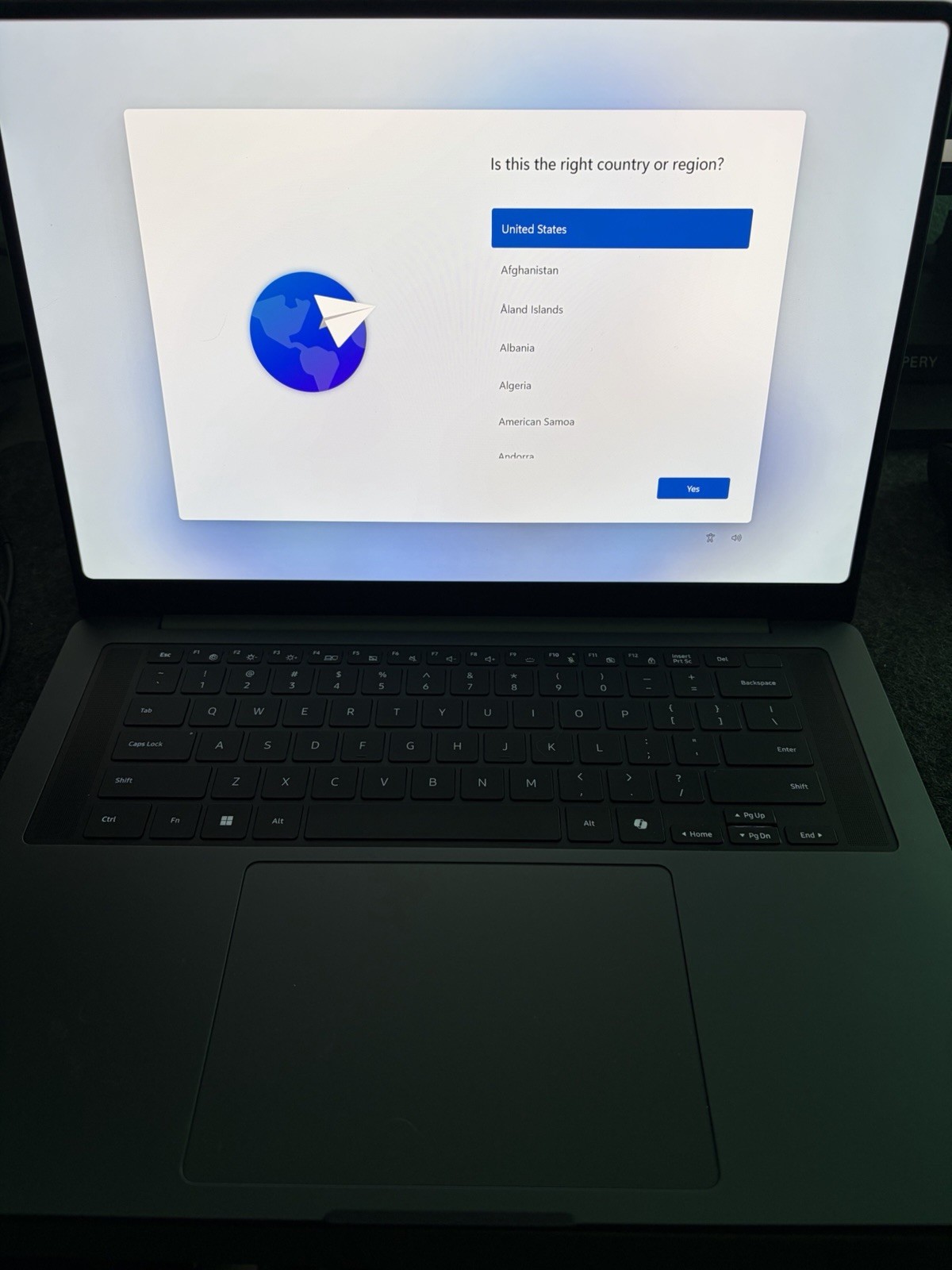 Samsung Galaxy Book 6 Ultra 16 (32GB, RTX 5060, 1TB SSD)