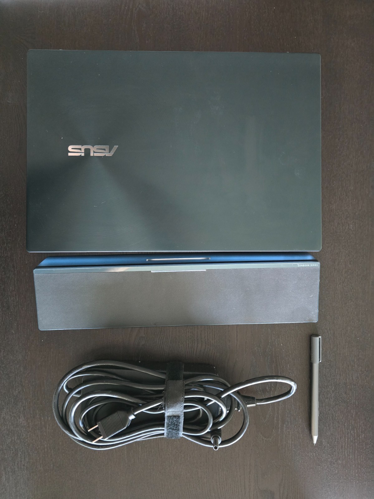 ASUS ZenBook Pro Duo UX581GV — Dual 4K Touch Screen | RTX 2060 | i7-9750H | 16GB