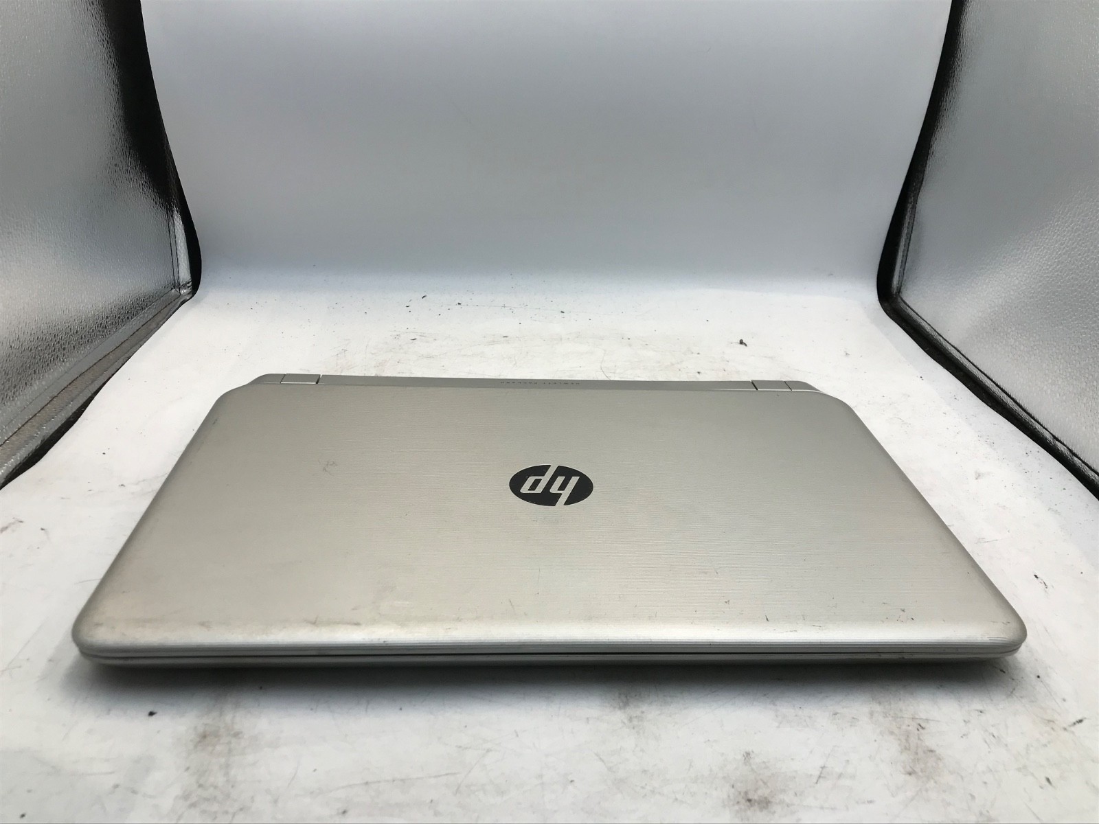HP Pavilion P066us Intel Core i3-4030U 15″ Laptop-BOOTS/BAD DISPLAY -MZ