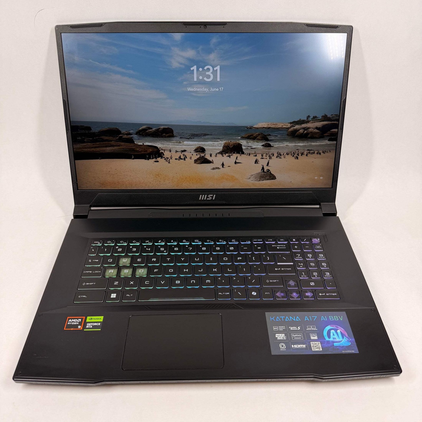 MSI Katana A17 AI B8VE 17.3″ Ryzen 9 8945HS 32GB RAM 1TB SSD GeForce RTX 4050