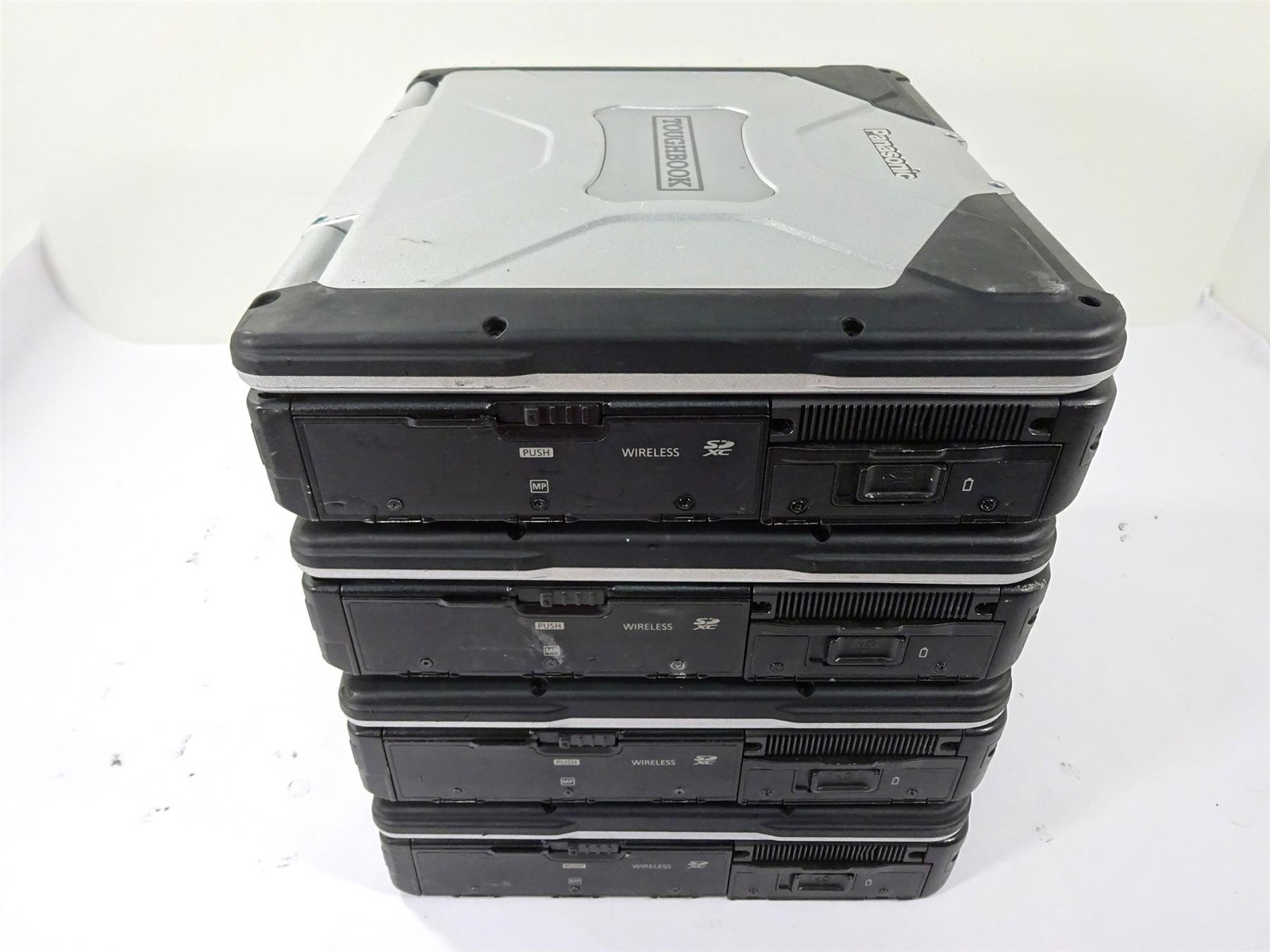 Lot 4 – Panasonic CF-31 MK5 Core i5-5300U 2.3GHz 4GB – Bios Locked – No HHD