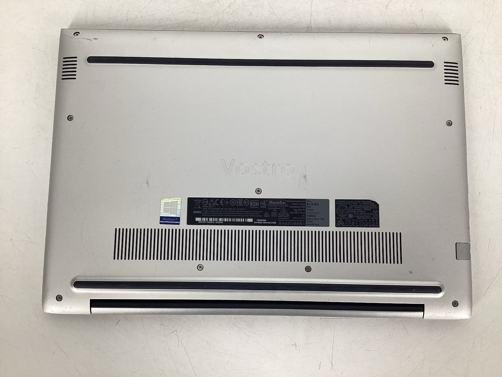 Dell Vostro 5471 14″ (i5-8250U @1.6GHz, 8GB RAM, No SSD/OS/BATT) No AC *Read