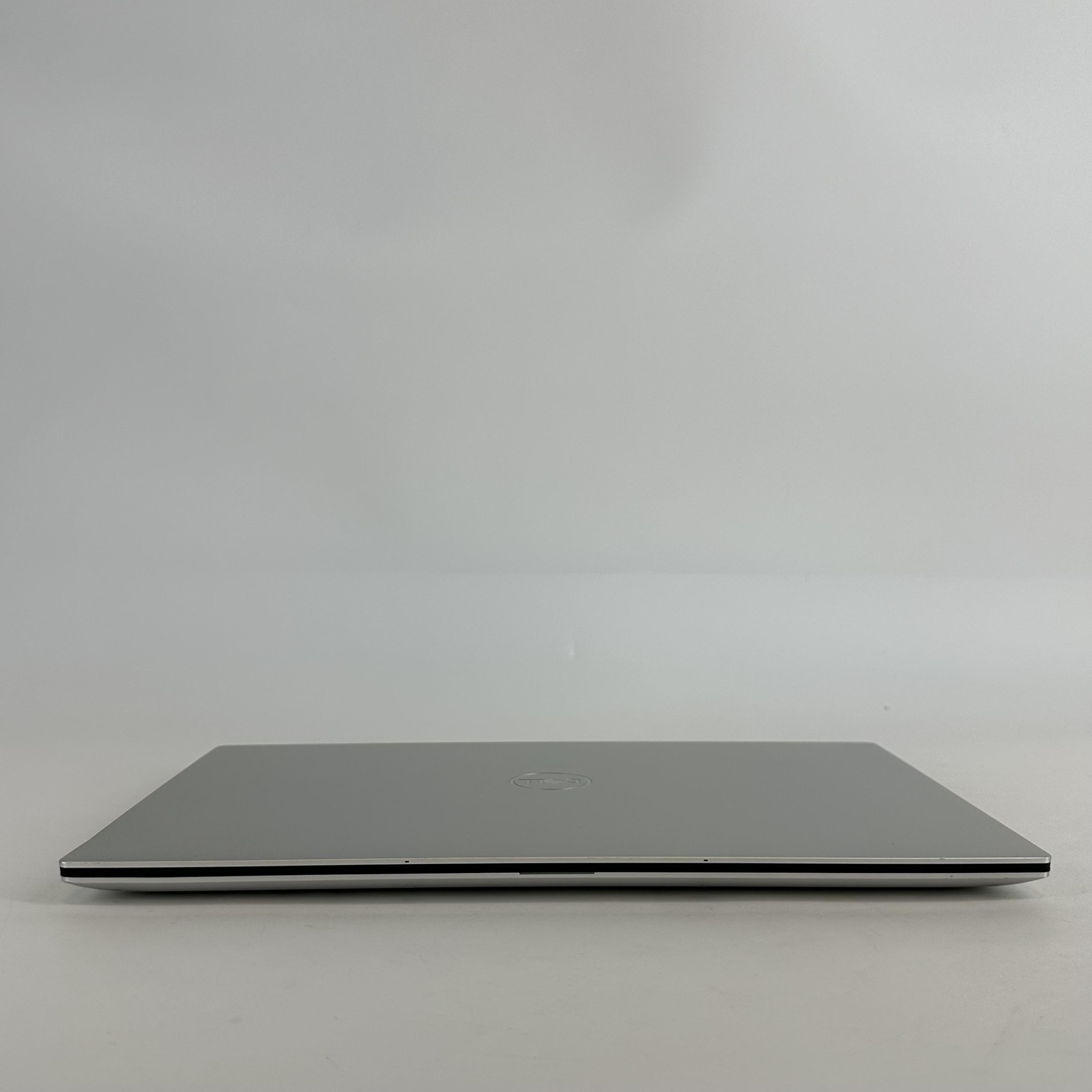 Dell XPS 15 9520 FHD+ 2.3 GHz i7-12700H 16GB 512GB SSD NVIDIA RTX 3050 Good