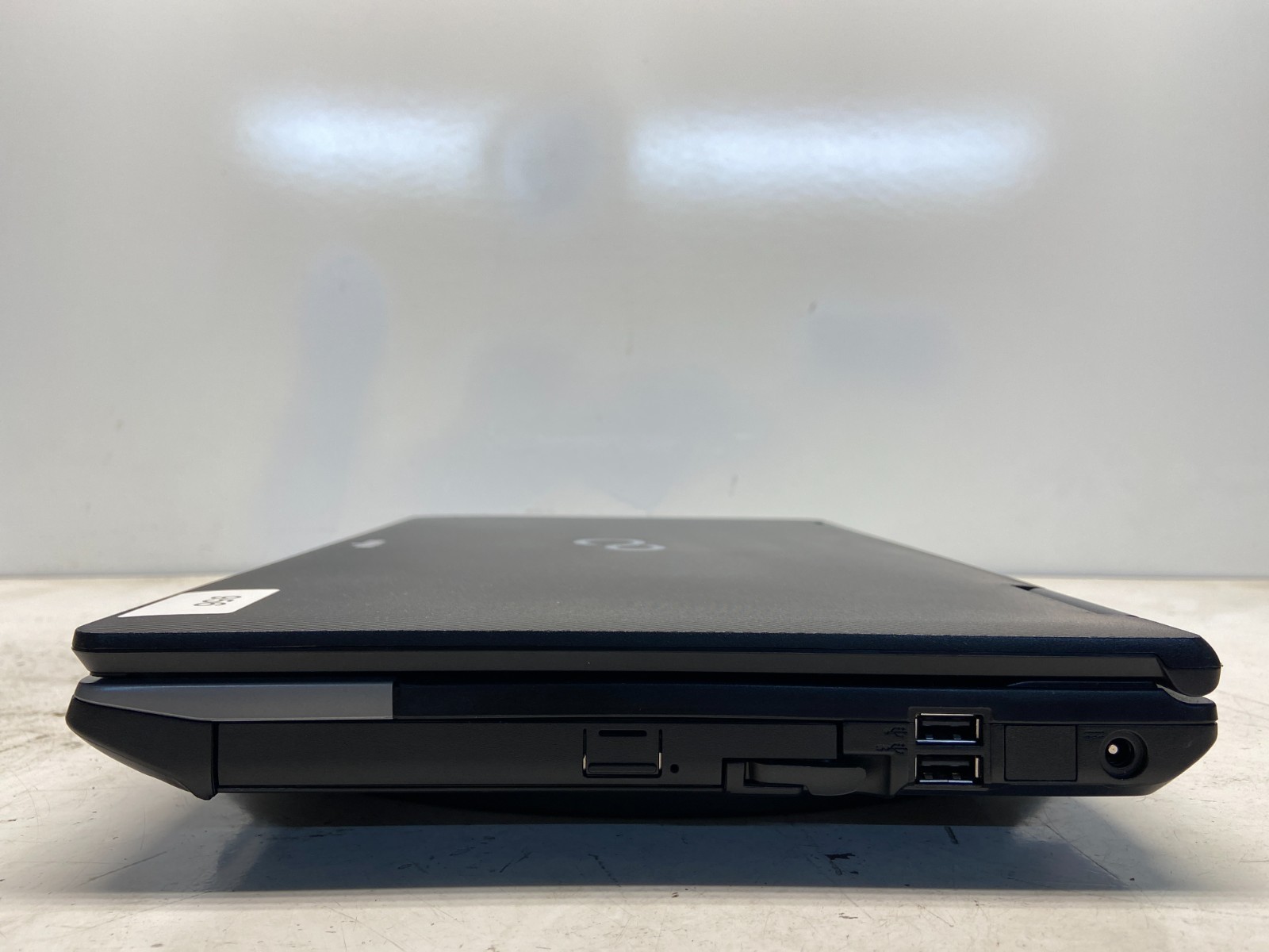 Fujitsu LifeBook E752 Intel i5-3340M 2.7GHz 4 GB NO HDD