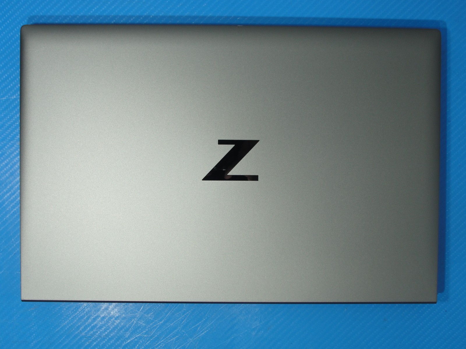 HP ZBook Firefly G8 14″ FHD i7-1185G7 3GHz 16GB 256GB SSD Windows 11 Home+PA