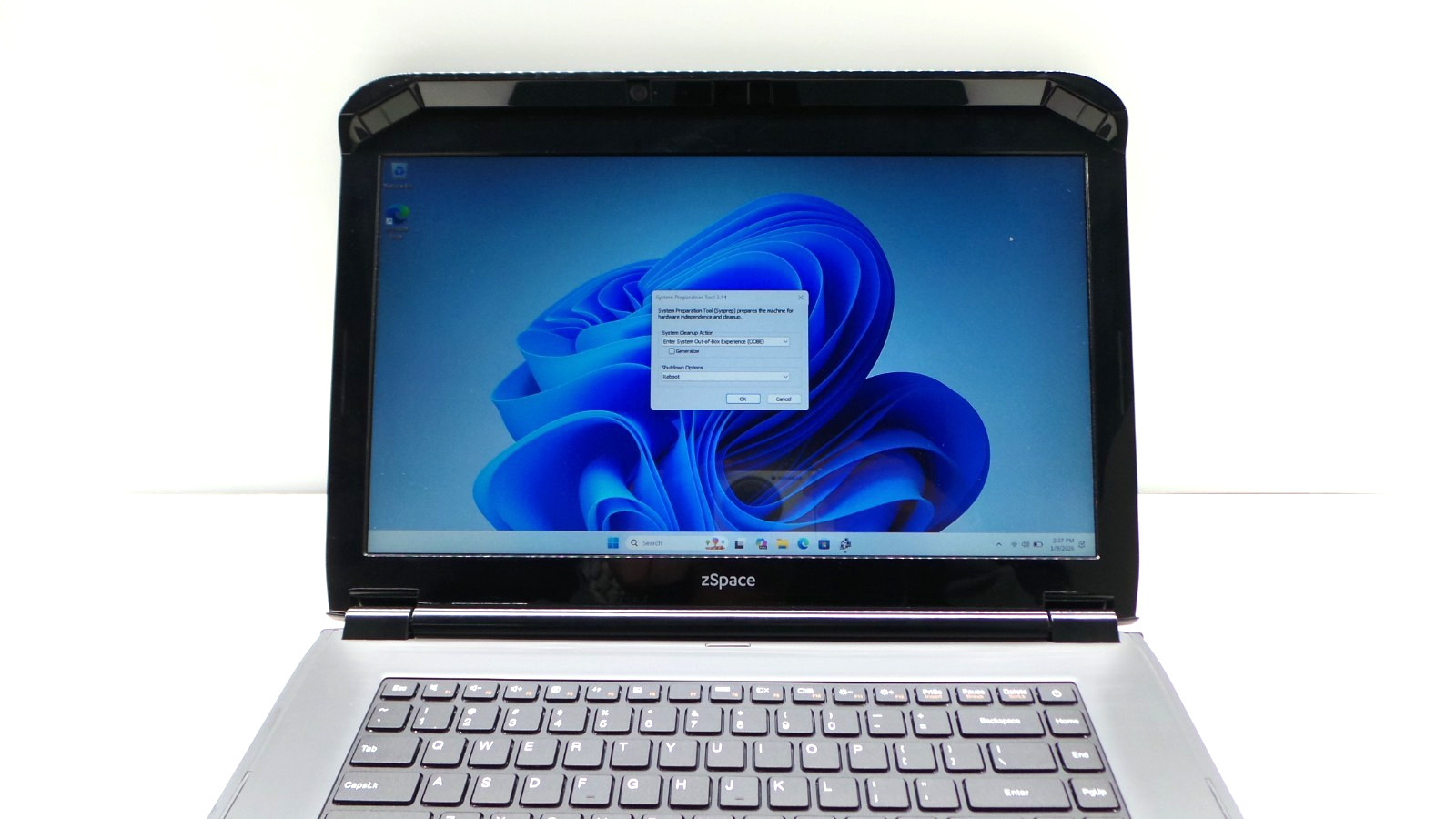 zSpace W1847 AMD A9-9420 RADEON R5 15.6” 3.00GHz 8GB RAM 256GB SSD WIN 11 PRO