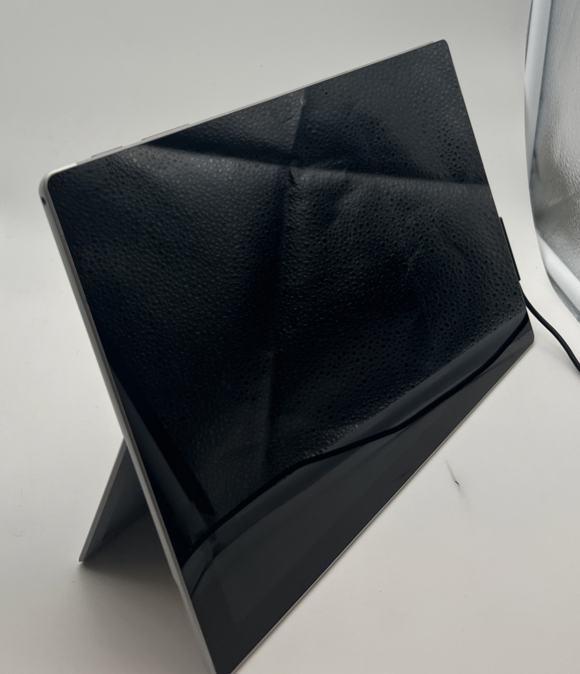 Microsoft Surface Pro 5 Core m3-7Y30 @1.0GHz Ram:4.0GB/128GB GOOD CONDITION