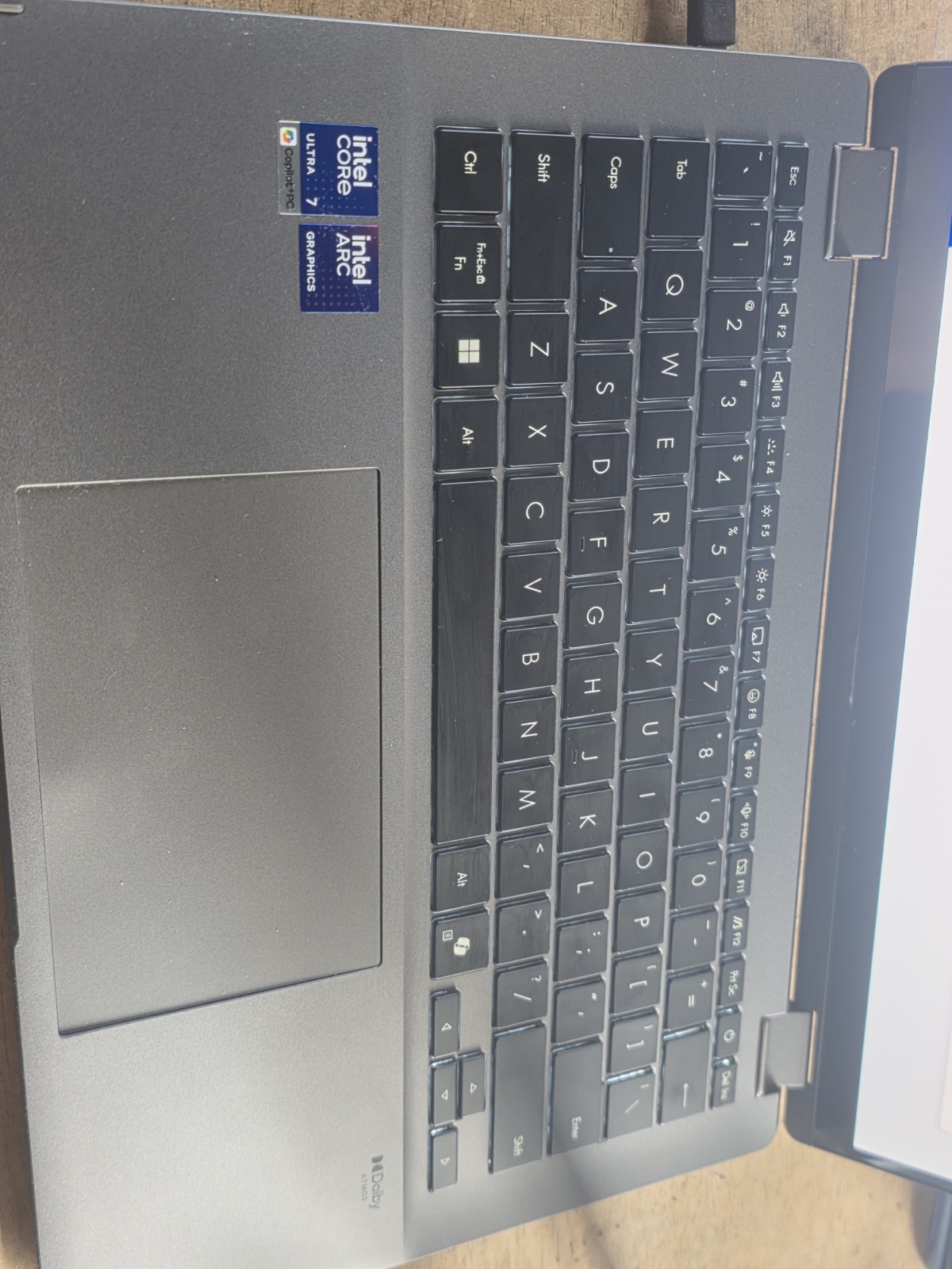 Asus Vivobook 14 Flip Core Ultra 7 256V 2.2GHz 16GB 1TB 14″ TP3407SA Tpad
