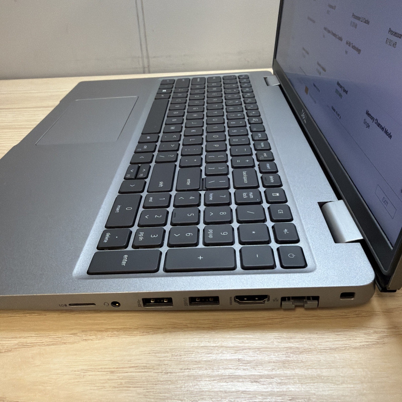 Dell Latitude 5520 i5-1145G7 16GB 512GB SSD 15″ FHD Win11