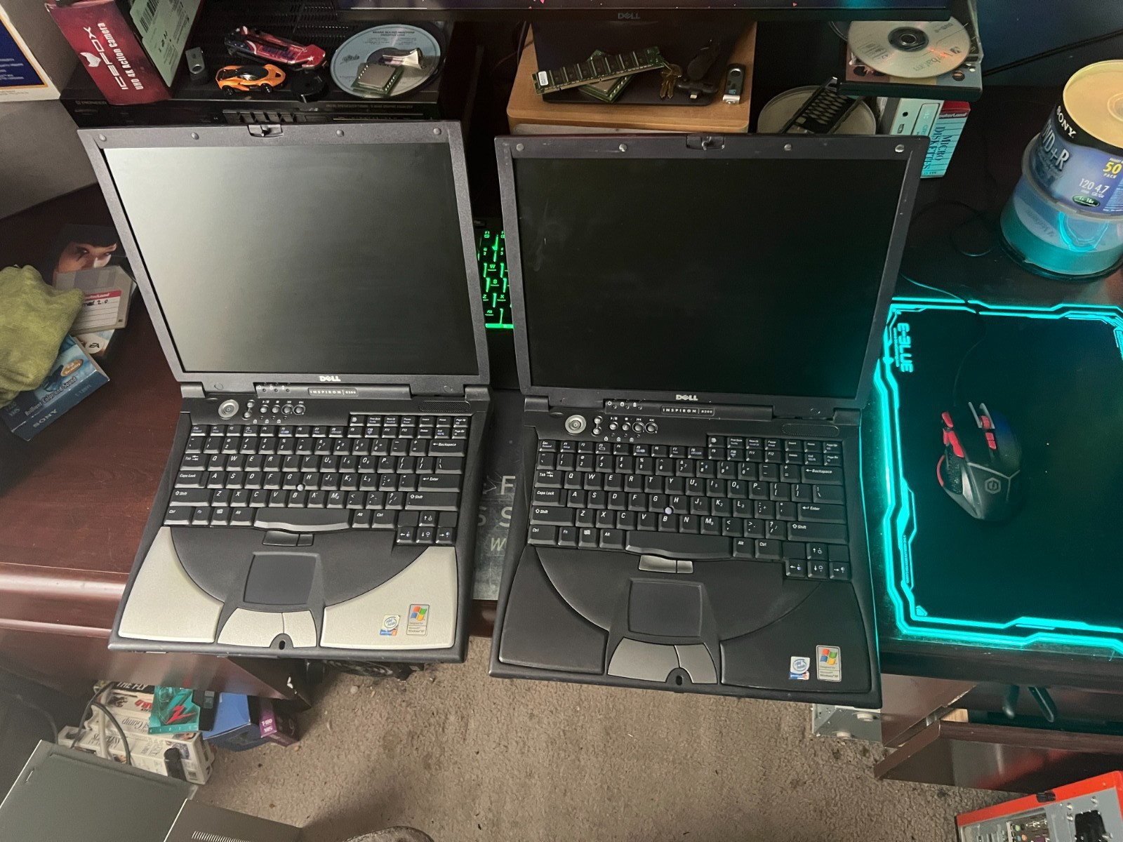 *PAIR* Dell Inspiron 8200 Pentium 4M GeforceGo4 Mostly Complete Good Battery