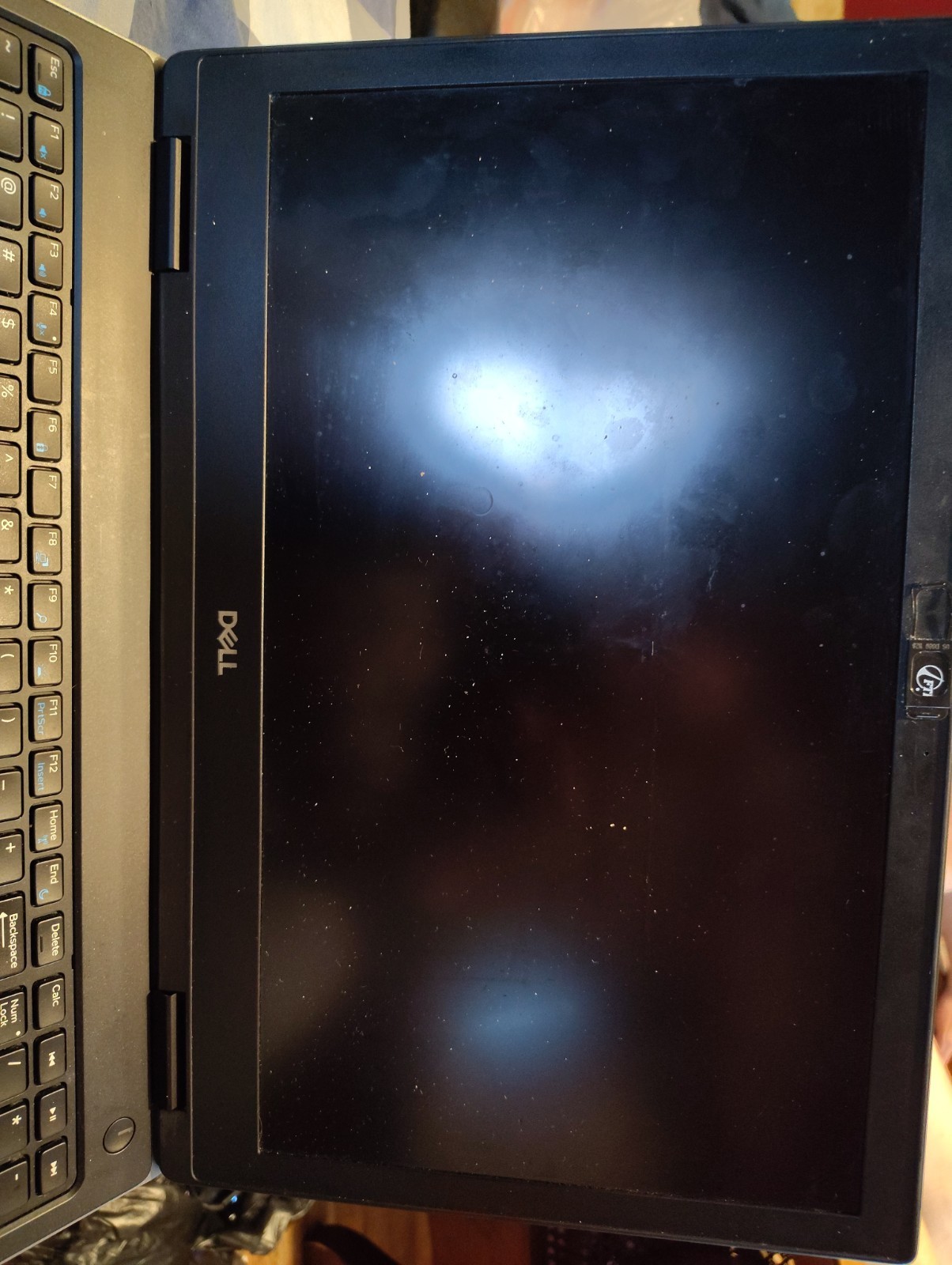 Dell Precision 7530 Core i7 8th gen FOR PARTS/REPAIR DOES NOT POST NO RAM or HDD