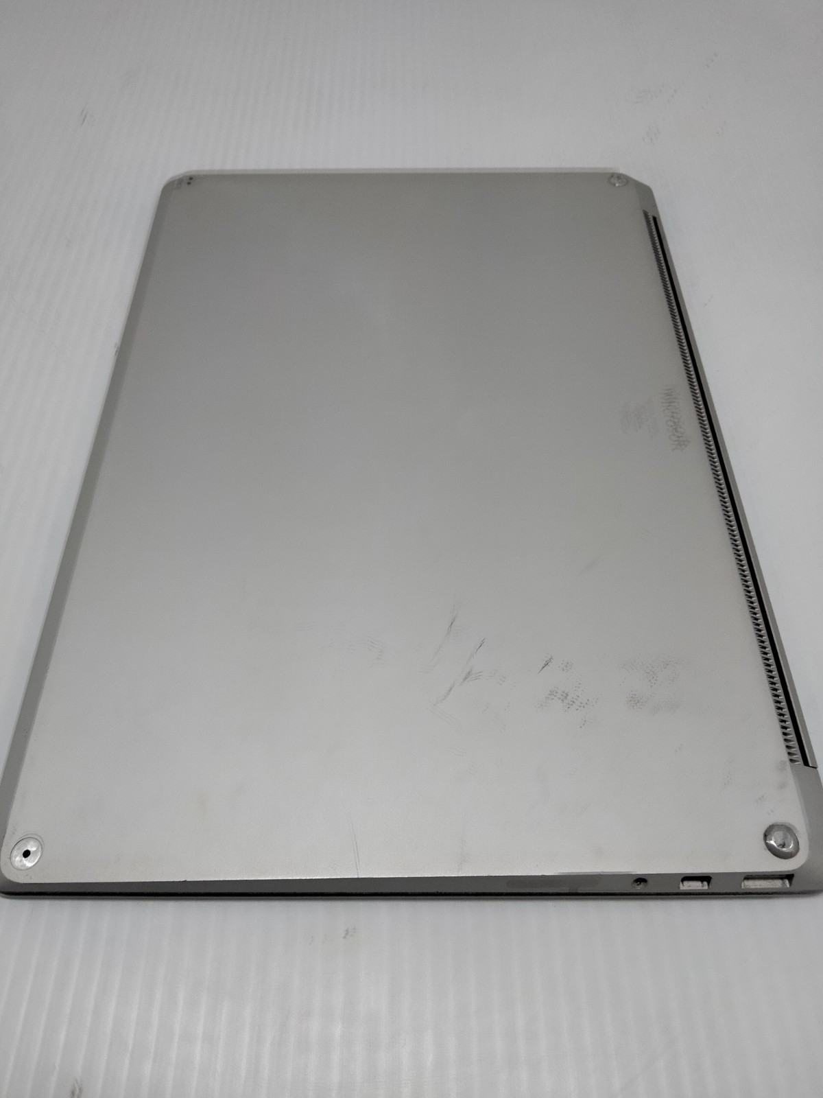 Microsoft Surface 1769 13.5” Touch i7-7660U 8GB RAM 256gb SSD Win 11 laptop