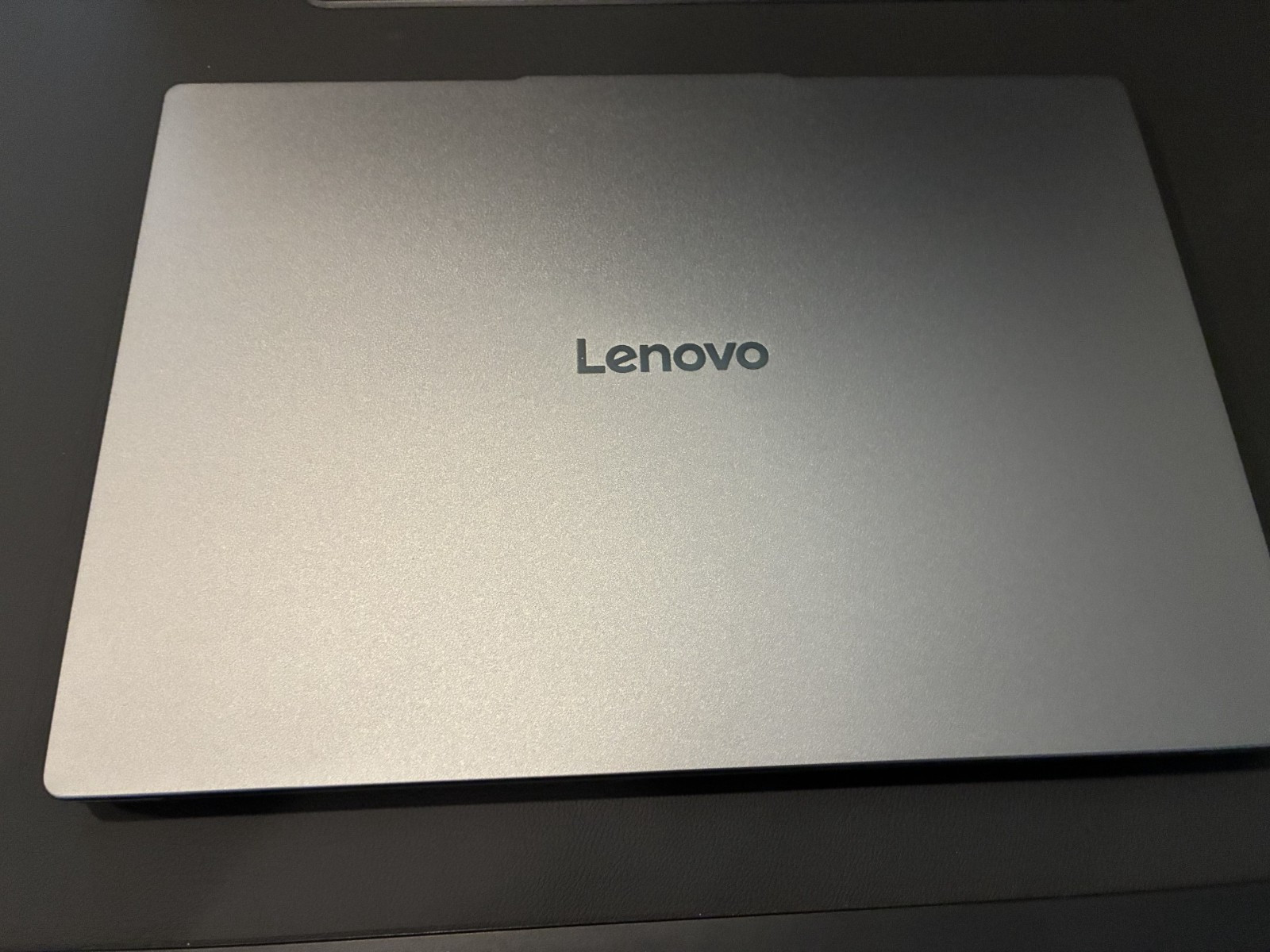 Lenovo IdeaPad Slim 3x 15Q8X10 15.3″ Snapdragon X 8-Core 16GB RAM 512GB Wi-Fi 7