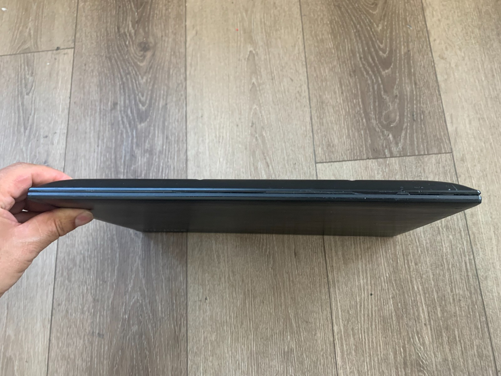 Toshiba Satellite E45W-C4200X 14″ Intel Core i3-5015U 2.1GHz 4GB RAM 500GB Win10