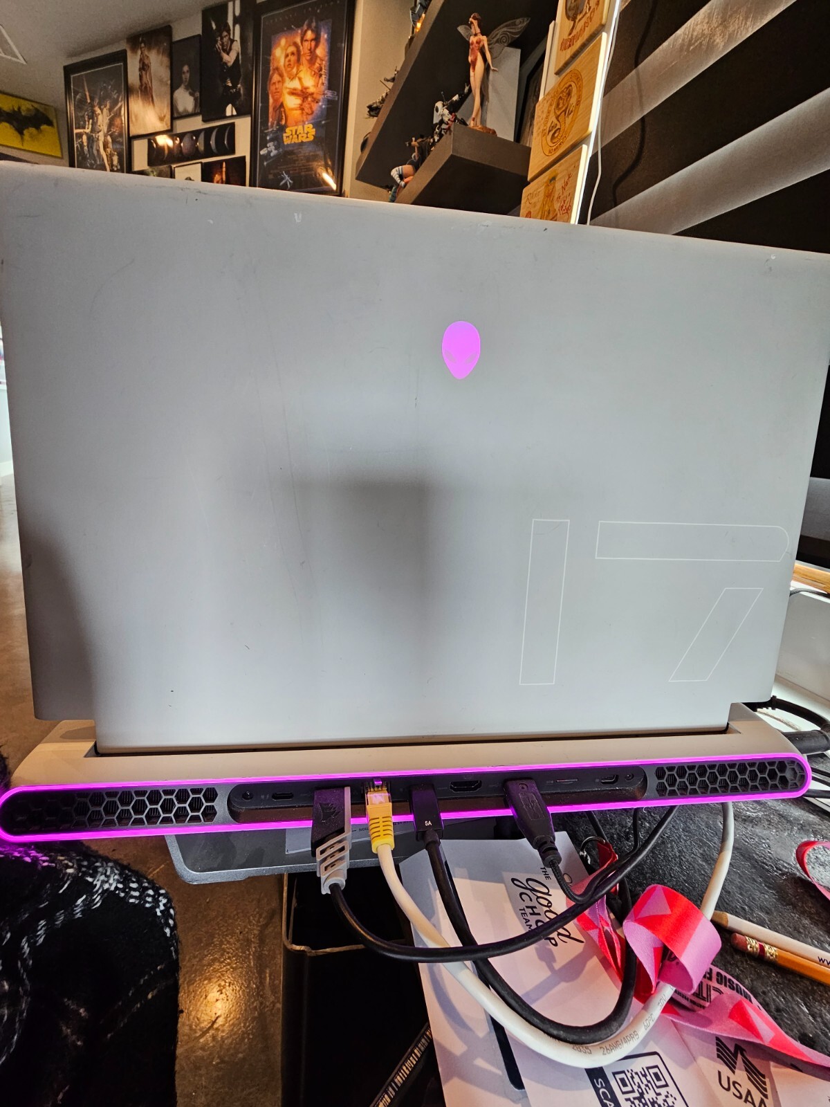 Alienware X17 R1, I7-11800 2.3ghz, RTX 3080, 1TB SSD
