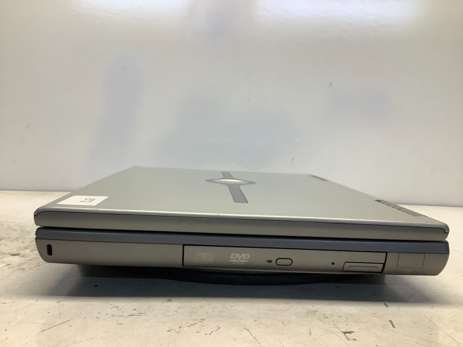 Dell Inspiron 8500 Intel Pentium 4 1.2GHz 640 MB NO HDD