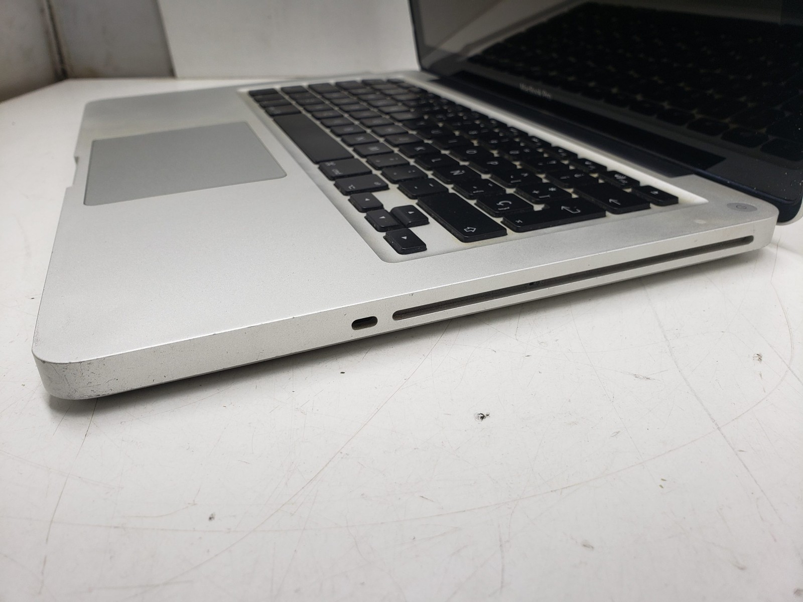 Apple MacBook Pro 13″ A1278 – no HDD – for parts not working